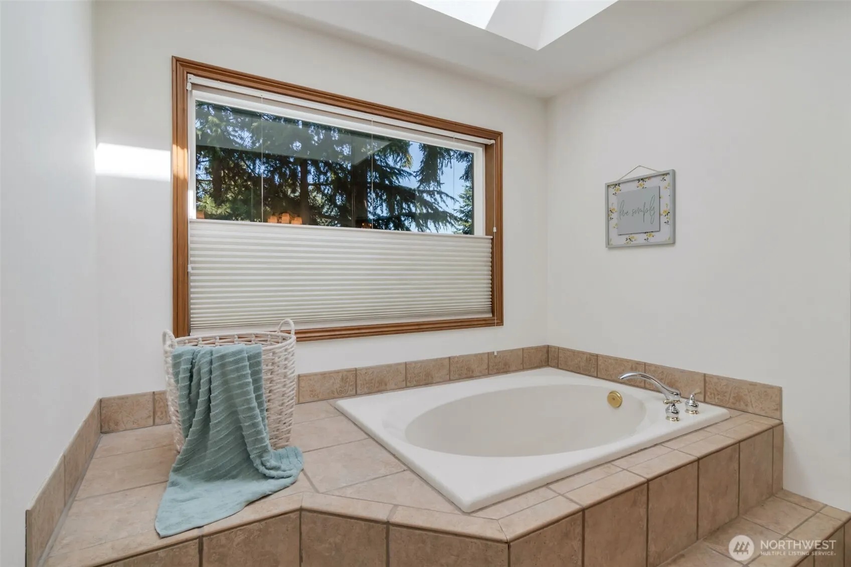 12112 NE 165th Place , Bothell, WA 98011