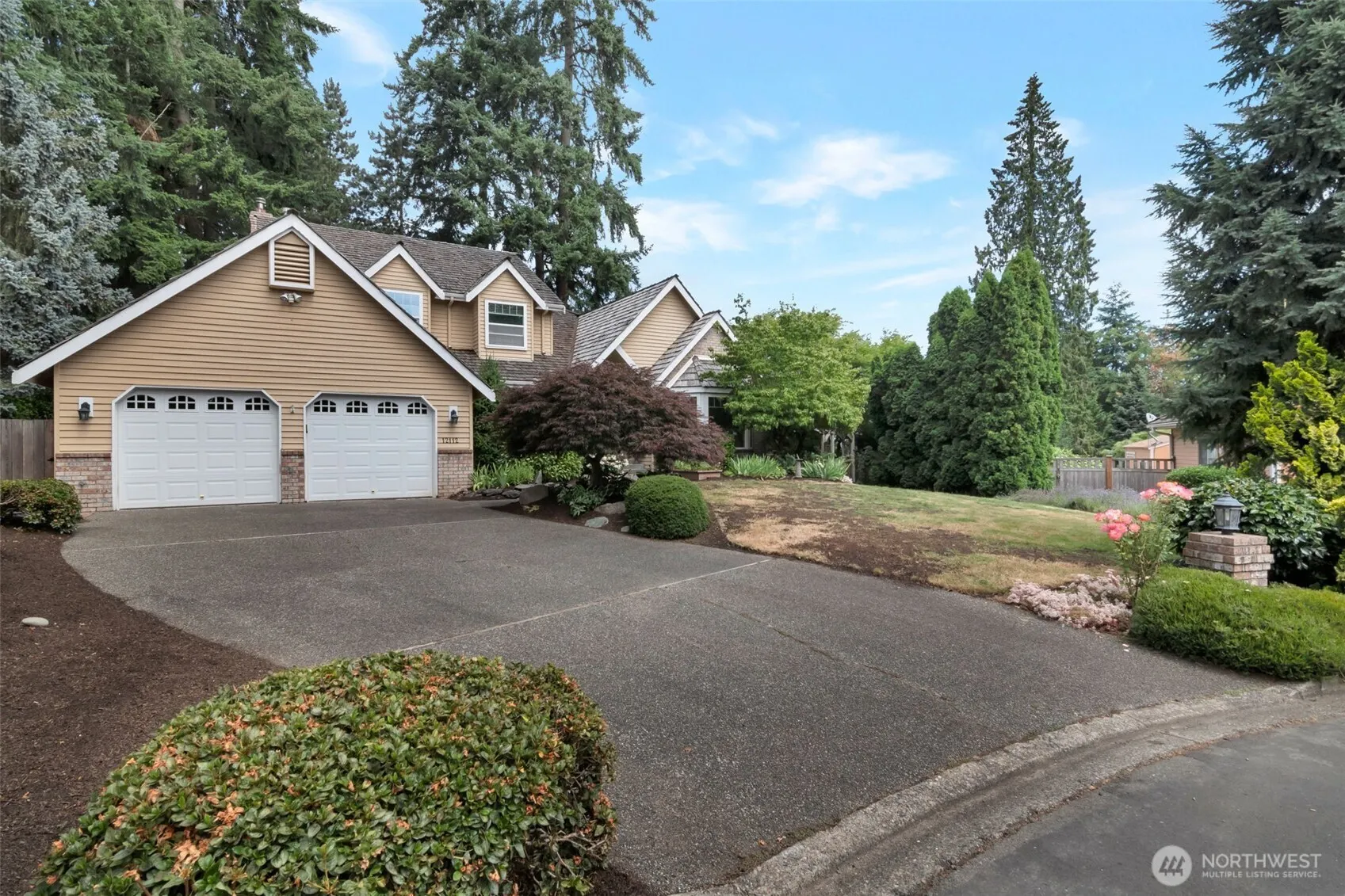 12112 NE 165th Place , Bothell, WA 98011