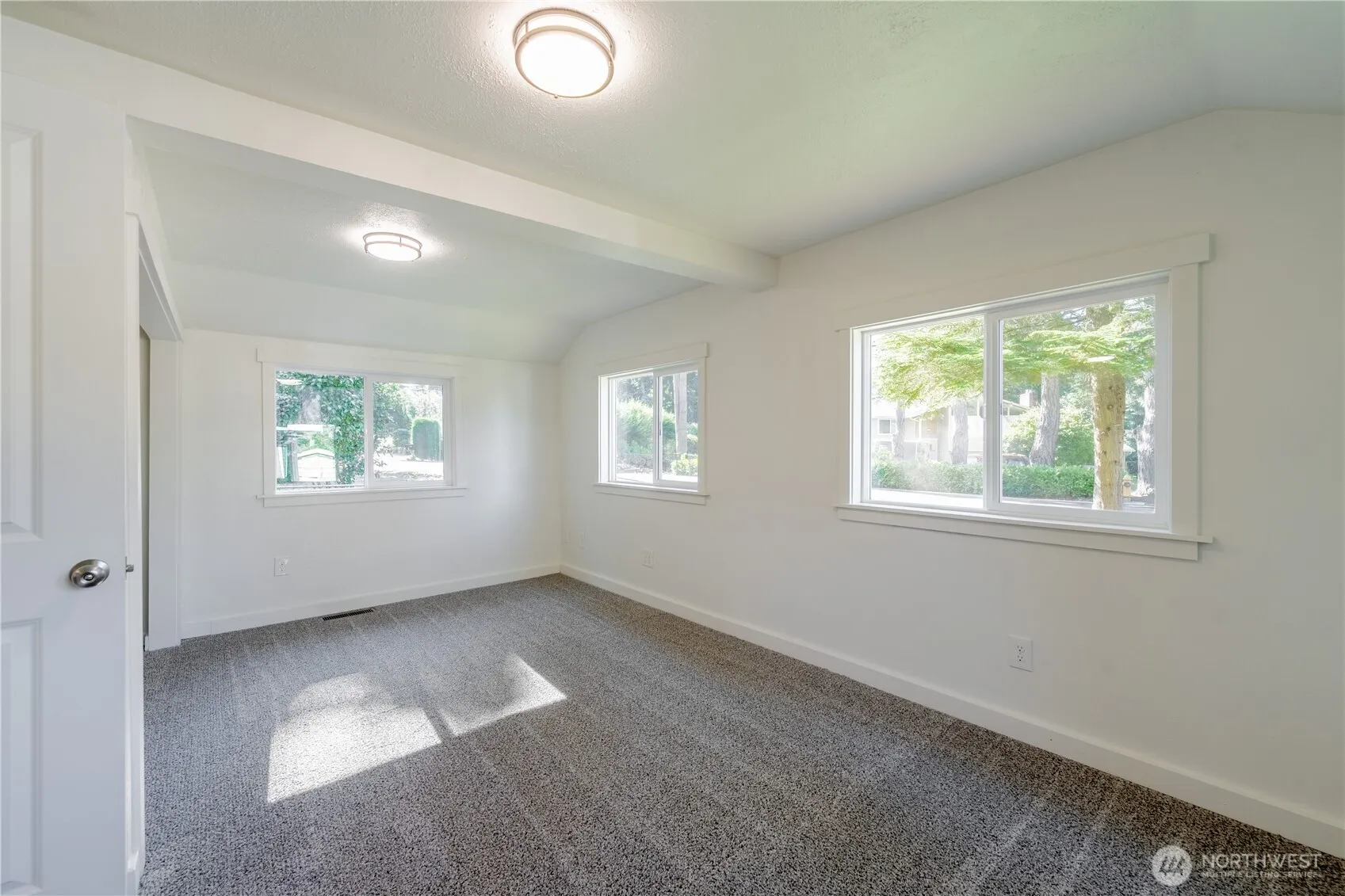 18414 Baldwin Road , Bothell, WA 98012