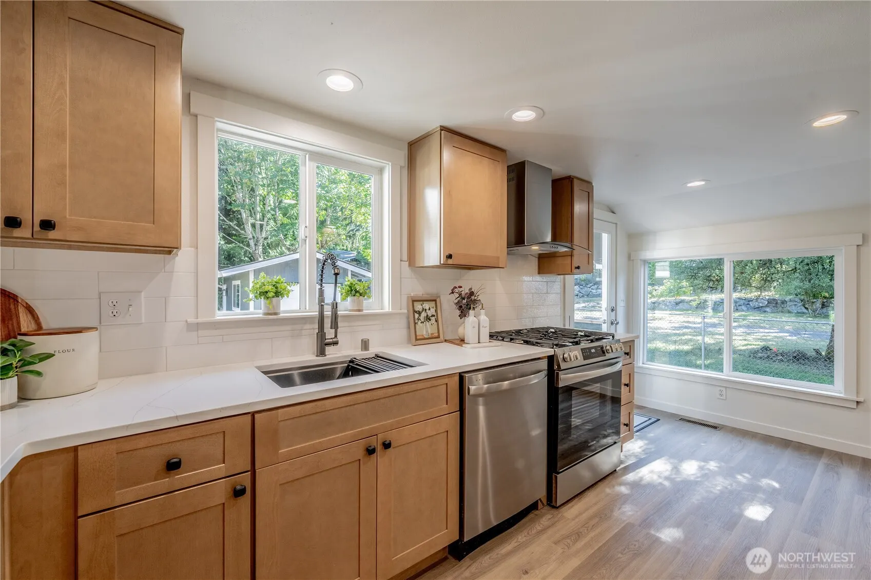 18414 Baldwin Road , Bothell, WA 98012