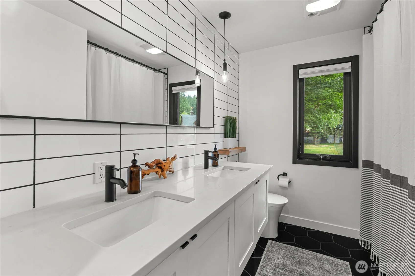15108 238th Avenue SE, Issaquah, WA 98027