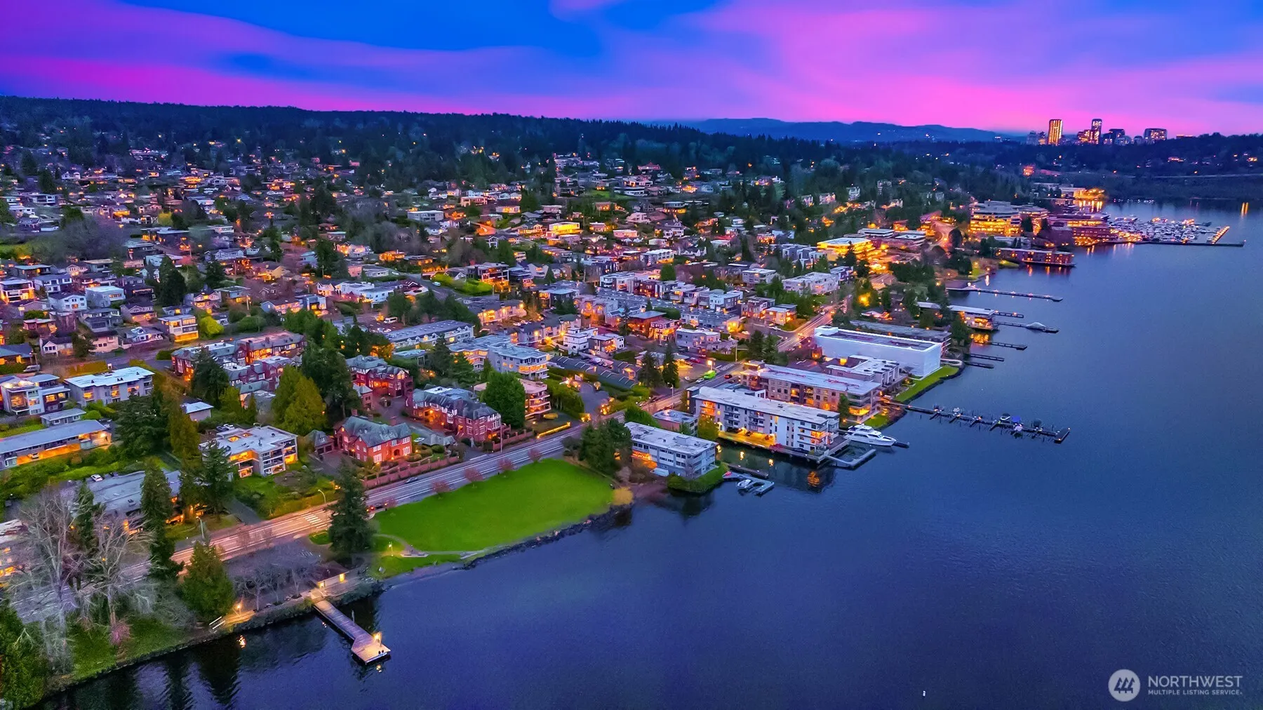 6620 Lake Washington Boulevard NE #101, Kirkland, WA 98033
