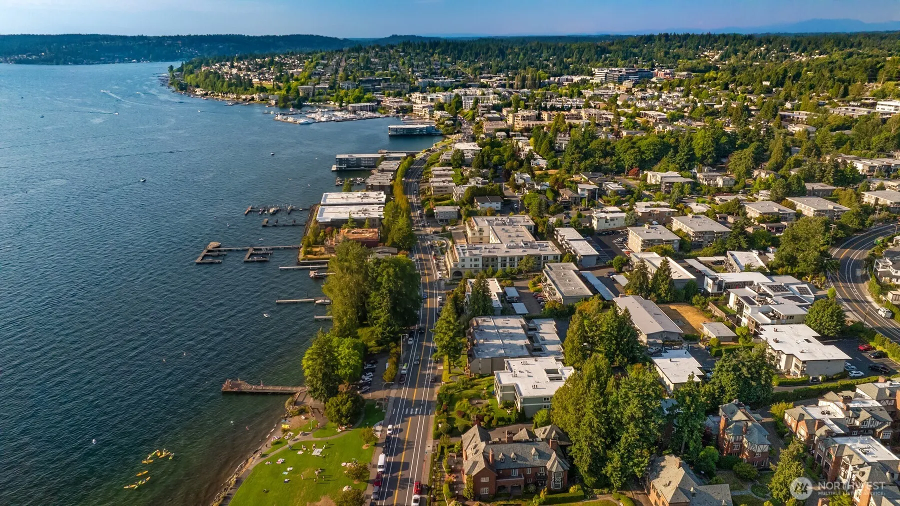 6620 Lake Washington Boulevard NE #101, Kirkland, WA 98033