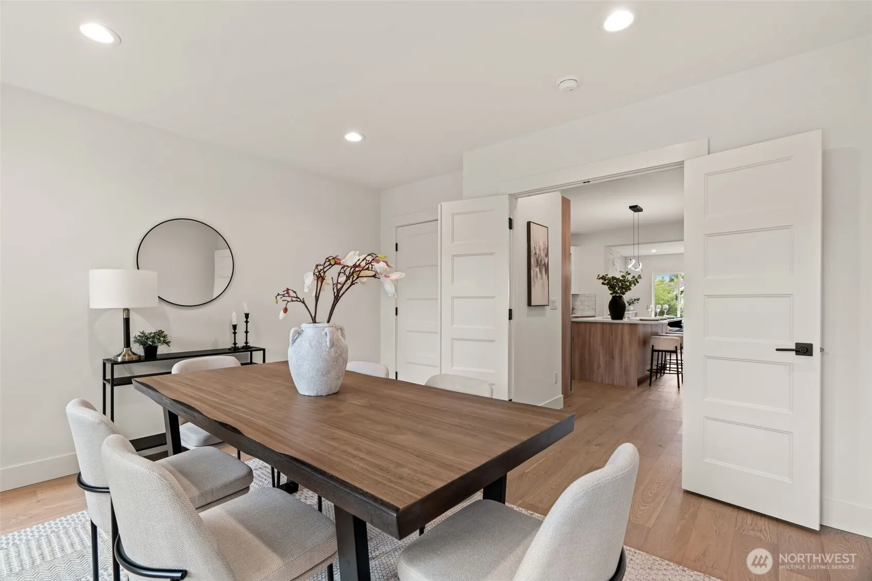 321 17th Avenue E, Seattle, WA 98112