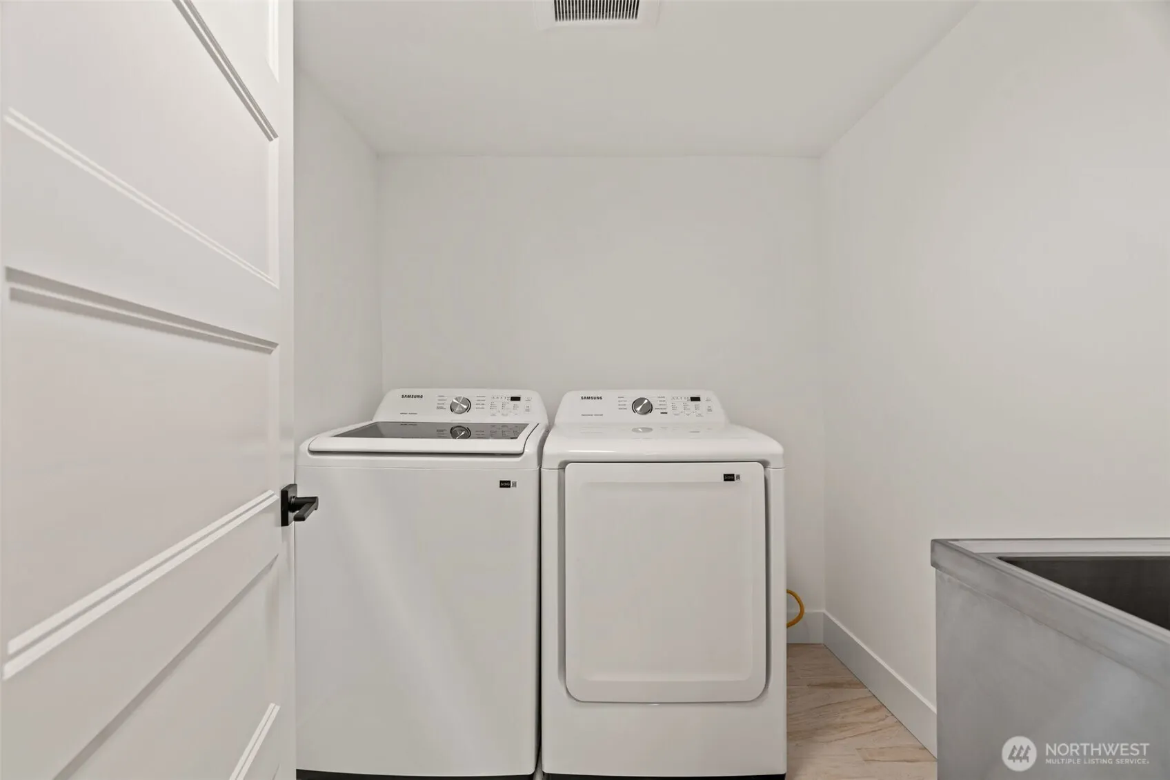 321 17th Avenue E, Seattle, WA 98112