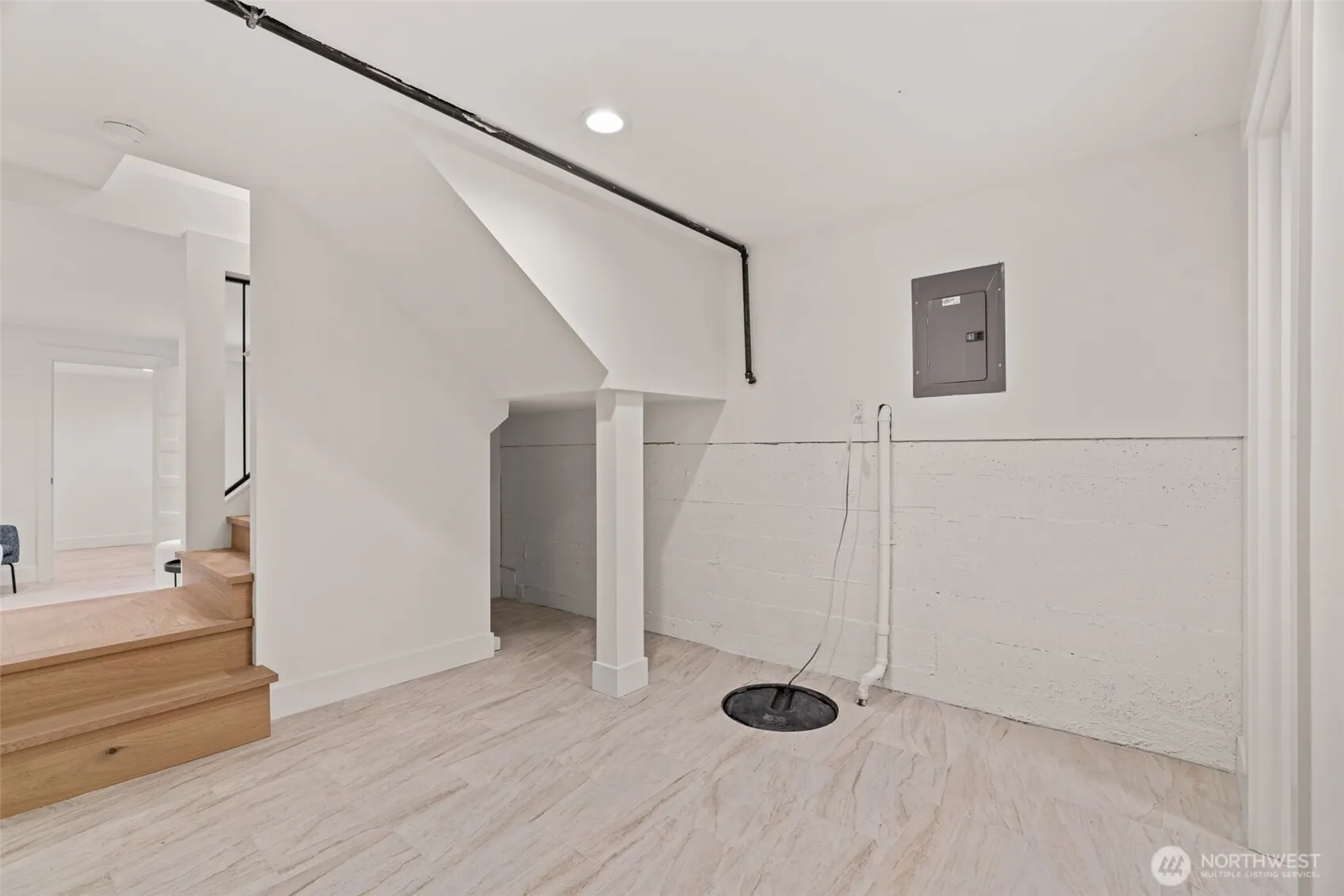 321 17th Avenue E, Seattle, WA 98112
