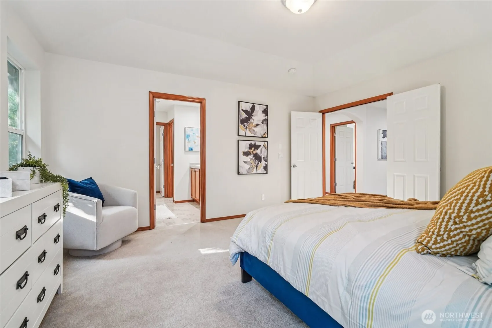 20339 128th Place NE, Woodinville, WA 98072