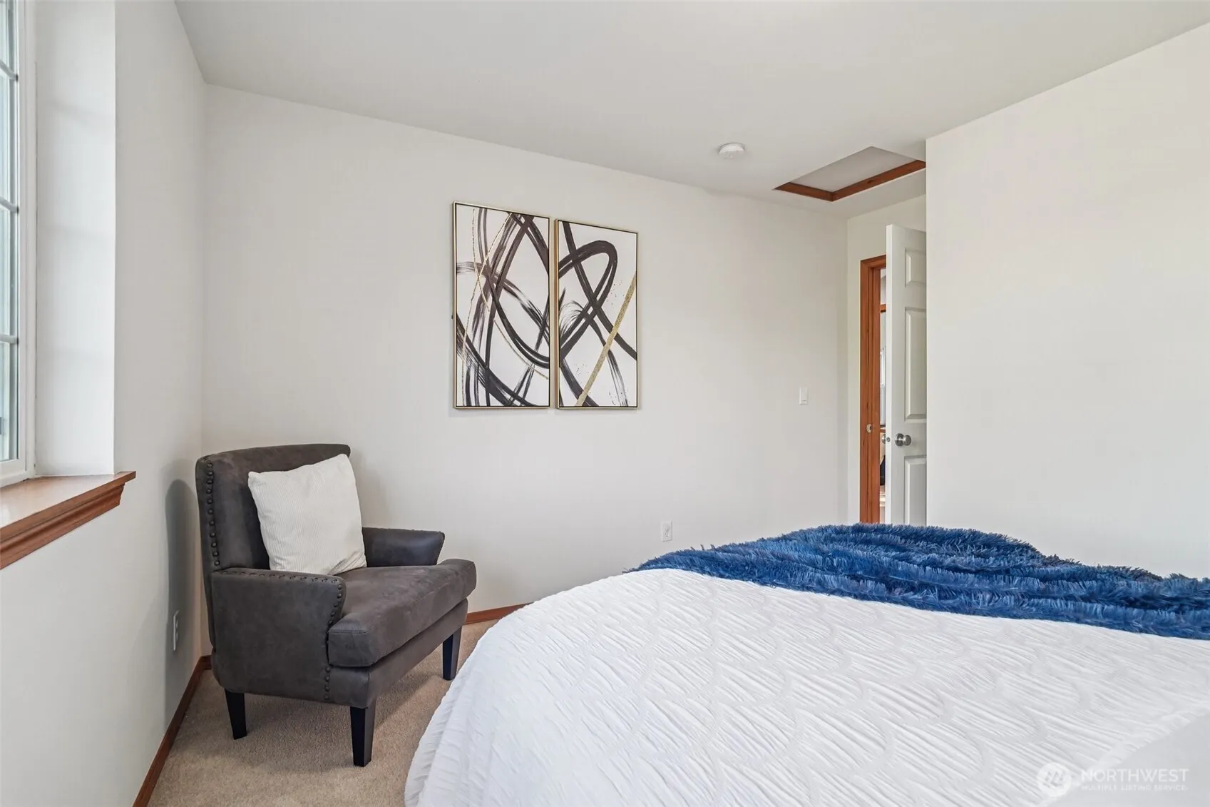 20339 128th Place NE, Woodinville, WA 98072