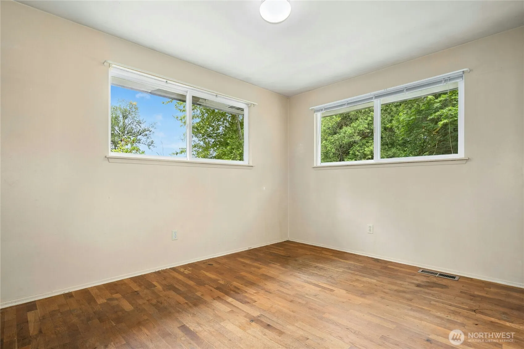 16519 Tiger Mountain Road SE, Issaquah, WA 98027