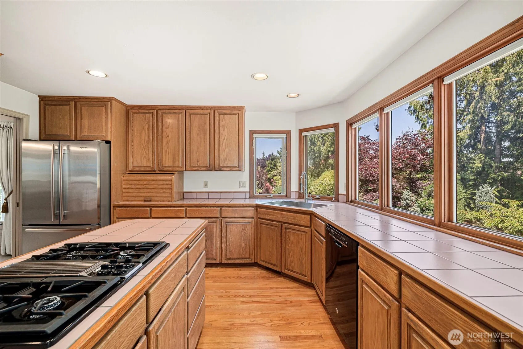 4916 162nd Court NE, Redmond, WA 98052