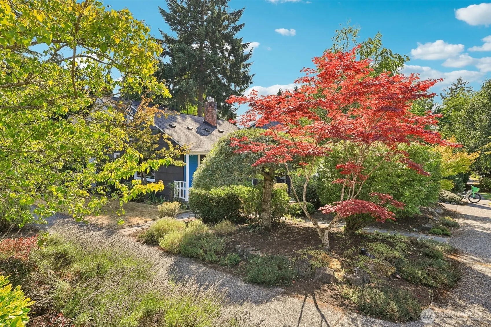 4055 NE 57th Street , Seattle, WA 98105