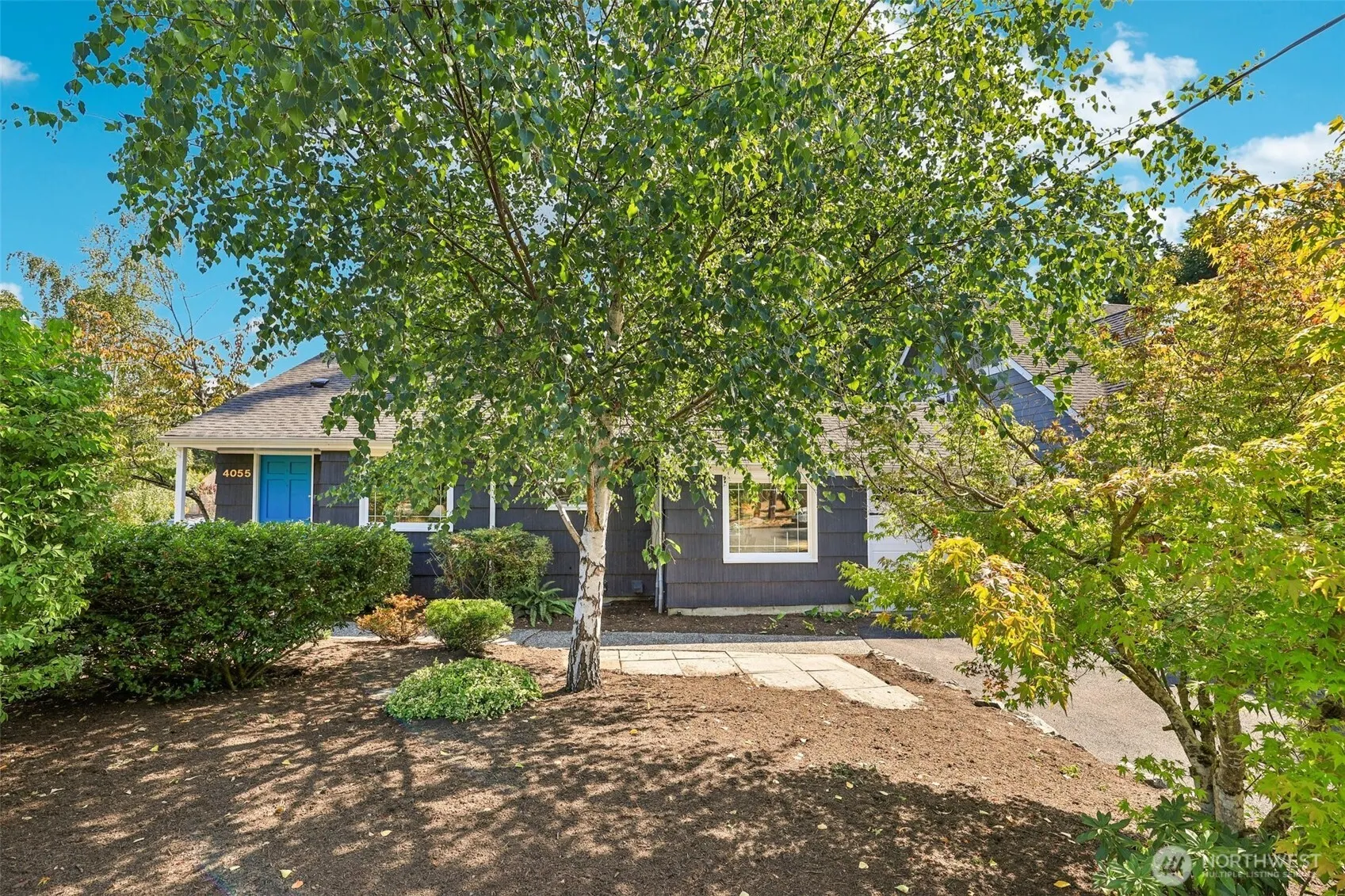 4055 NE 57th Street , Seattle, WA 98105