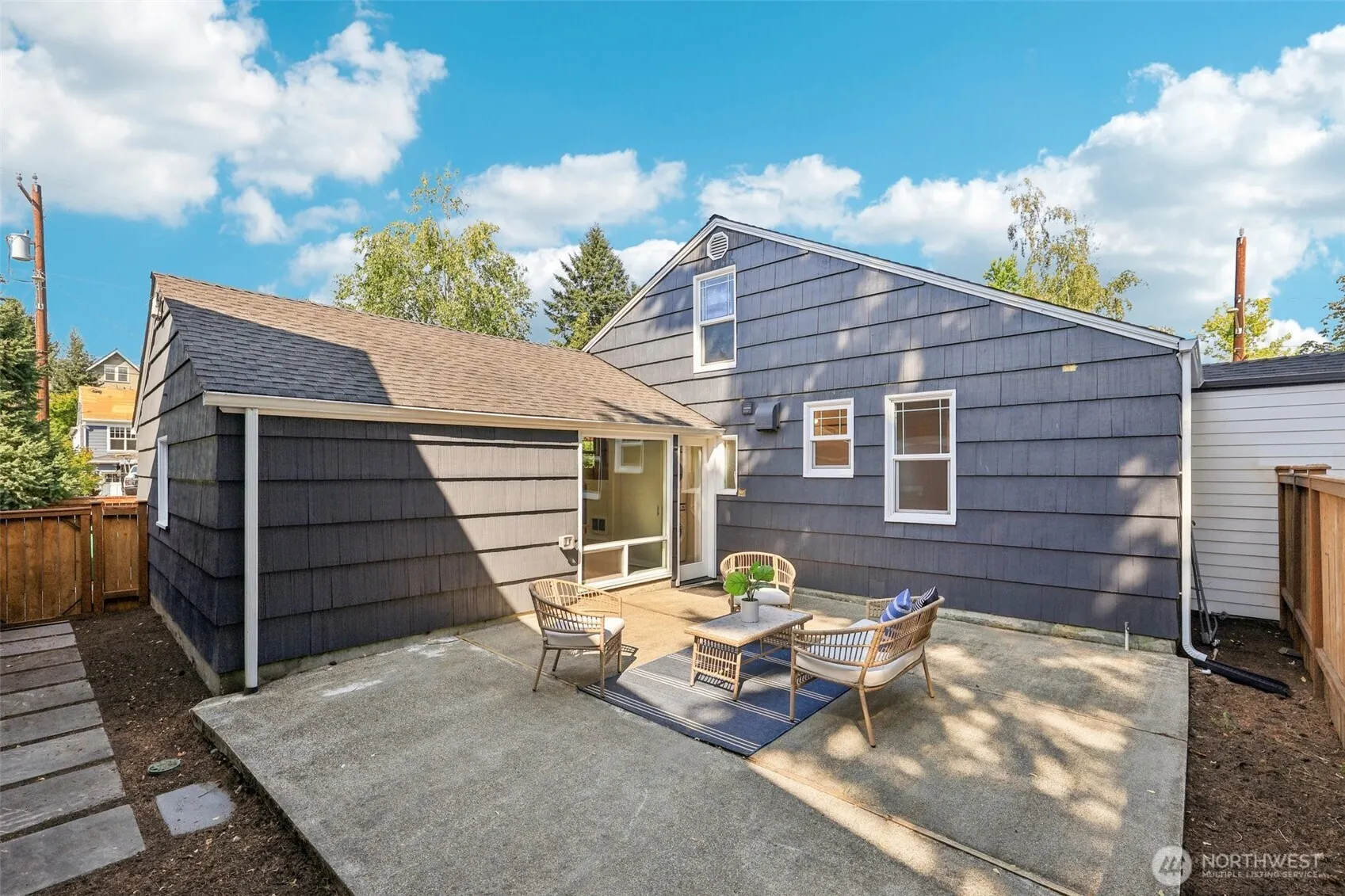 4055 NE 57th Street , Seattle, WA 98105
