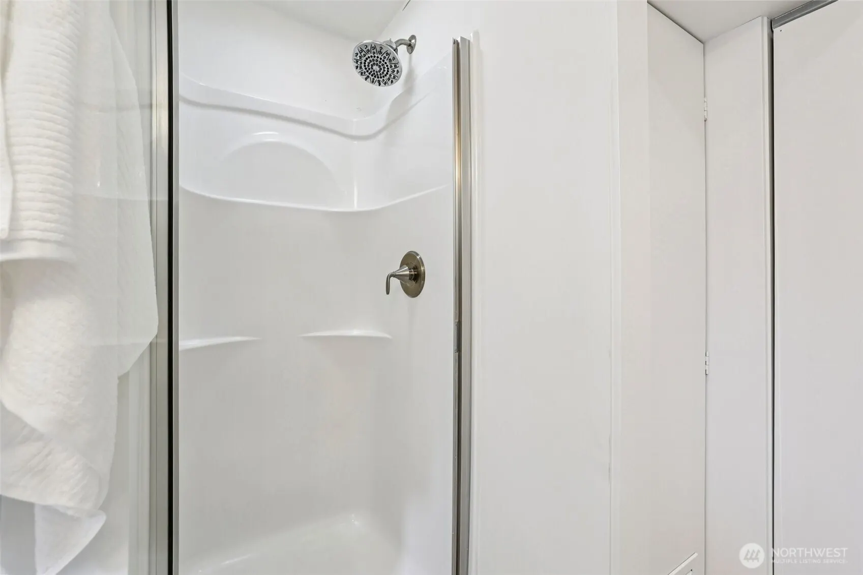 4055 NE 57th Street , Seattle, WA 98105