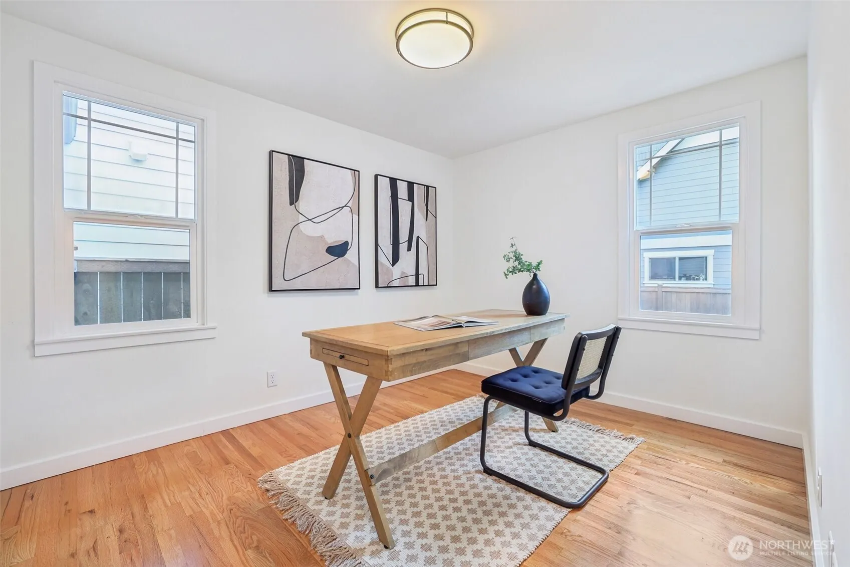 4055 NE 57th Street , Seattle, WA 98105