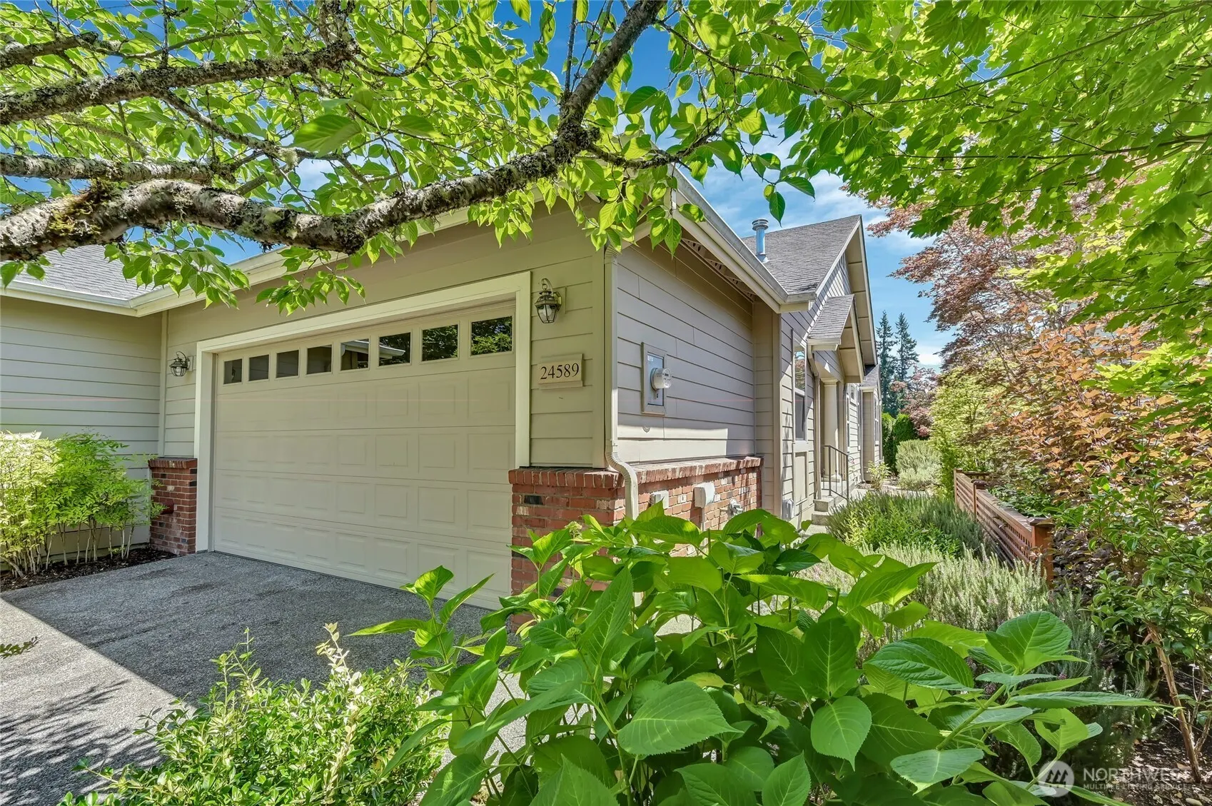 24589 NE 118th Place , Redmond, WA 98053