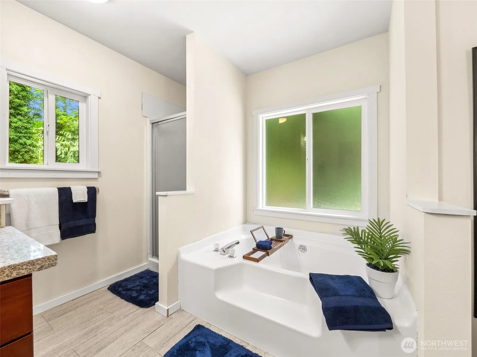 15350 SE May Valley Road , Renton, WA 98059