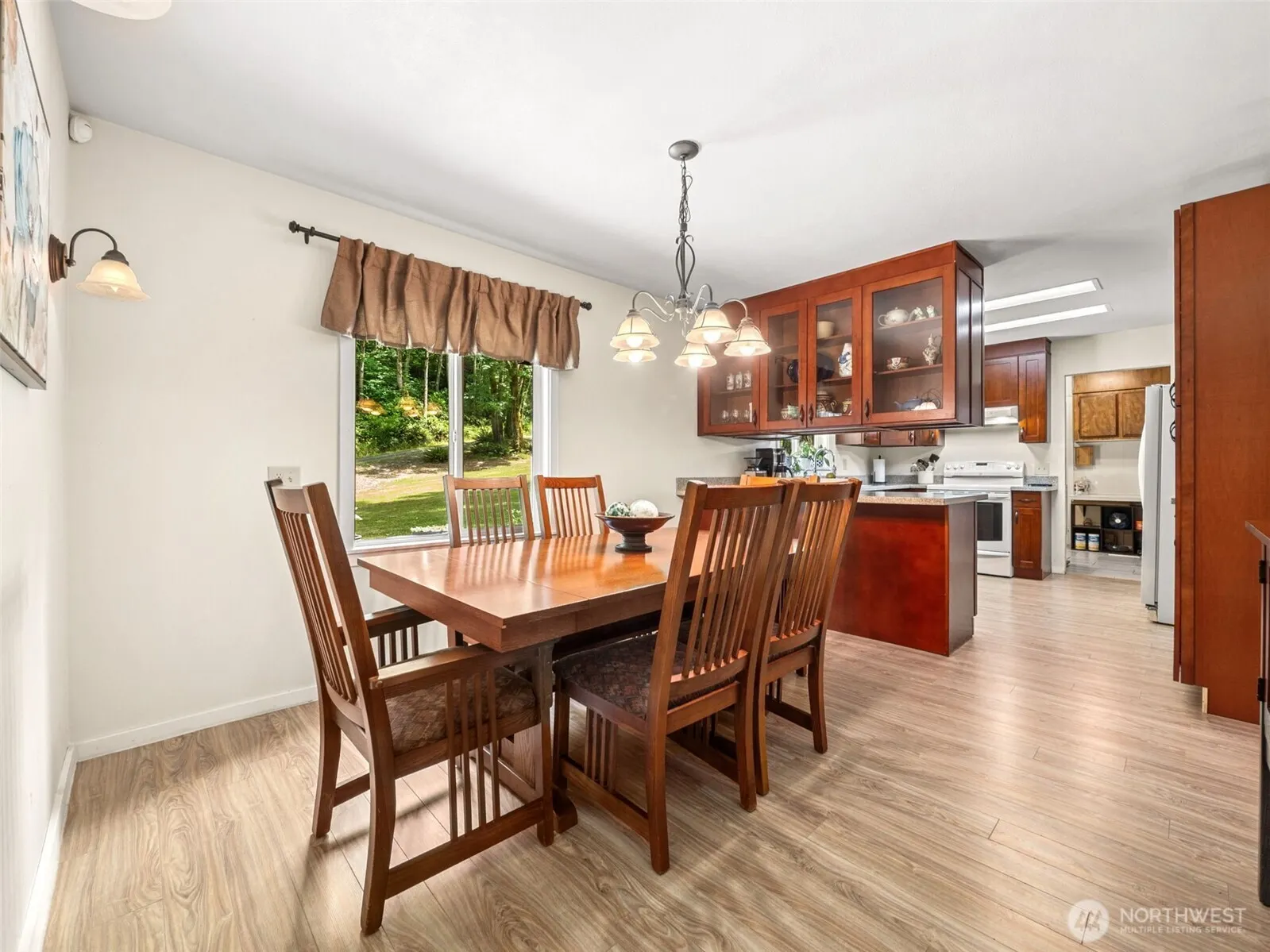 15350 SE May Valley Road , Renton, WA 98059