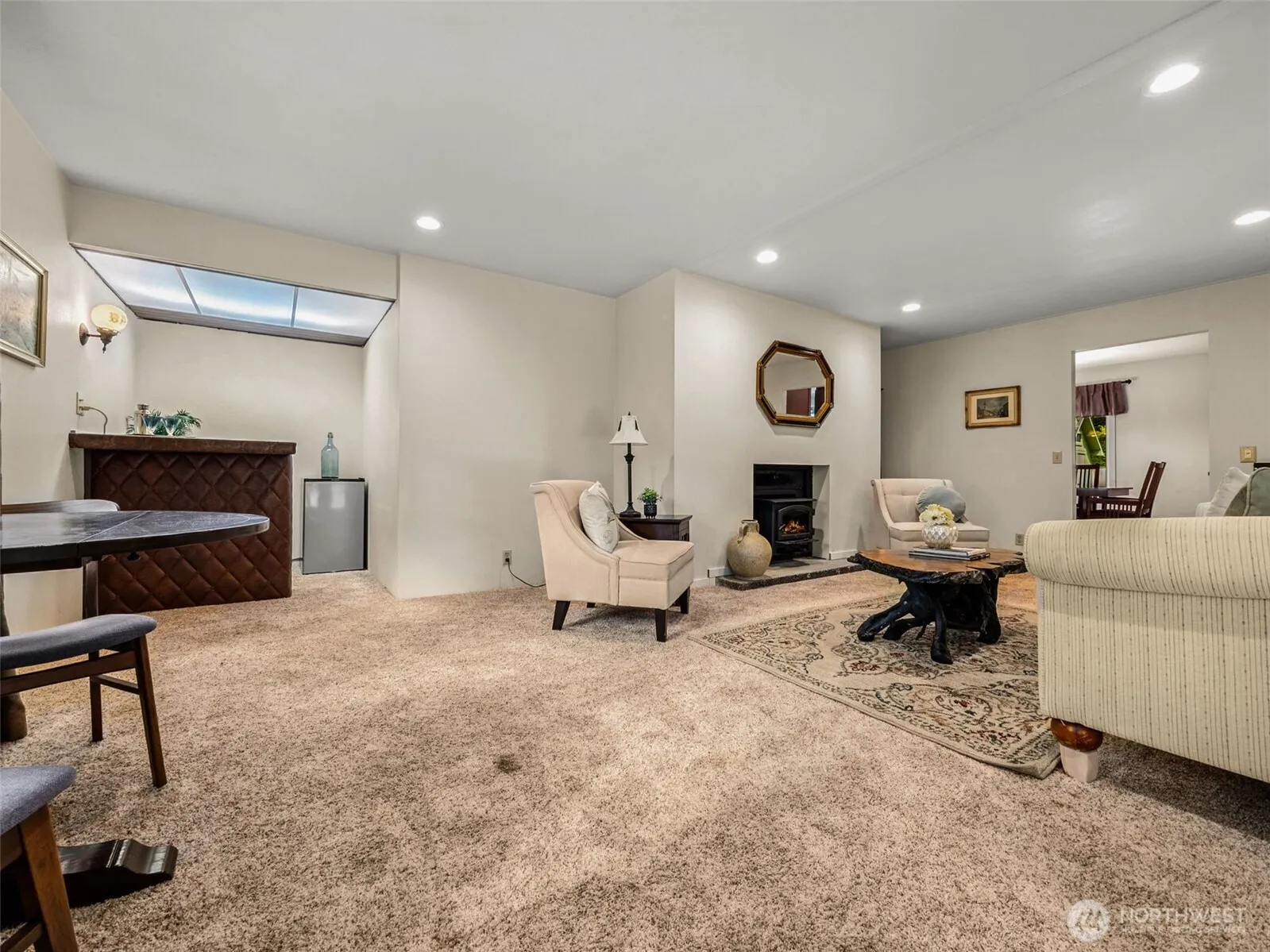 15350 SE May Valley Road , Renton, WA 98059