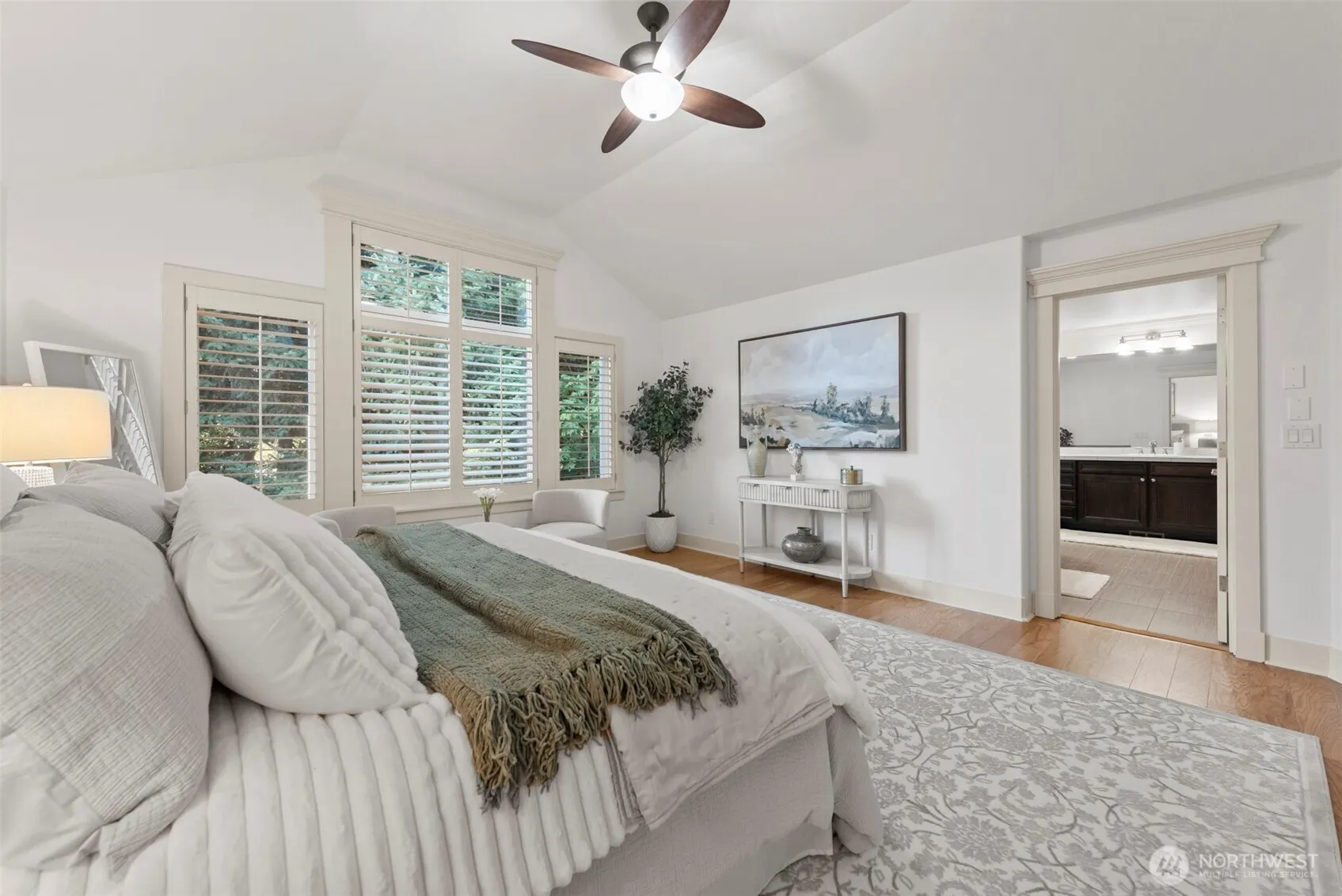 25872 SE 28th Place , Sammamish, WA 98075