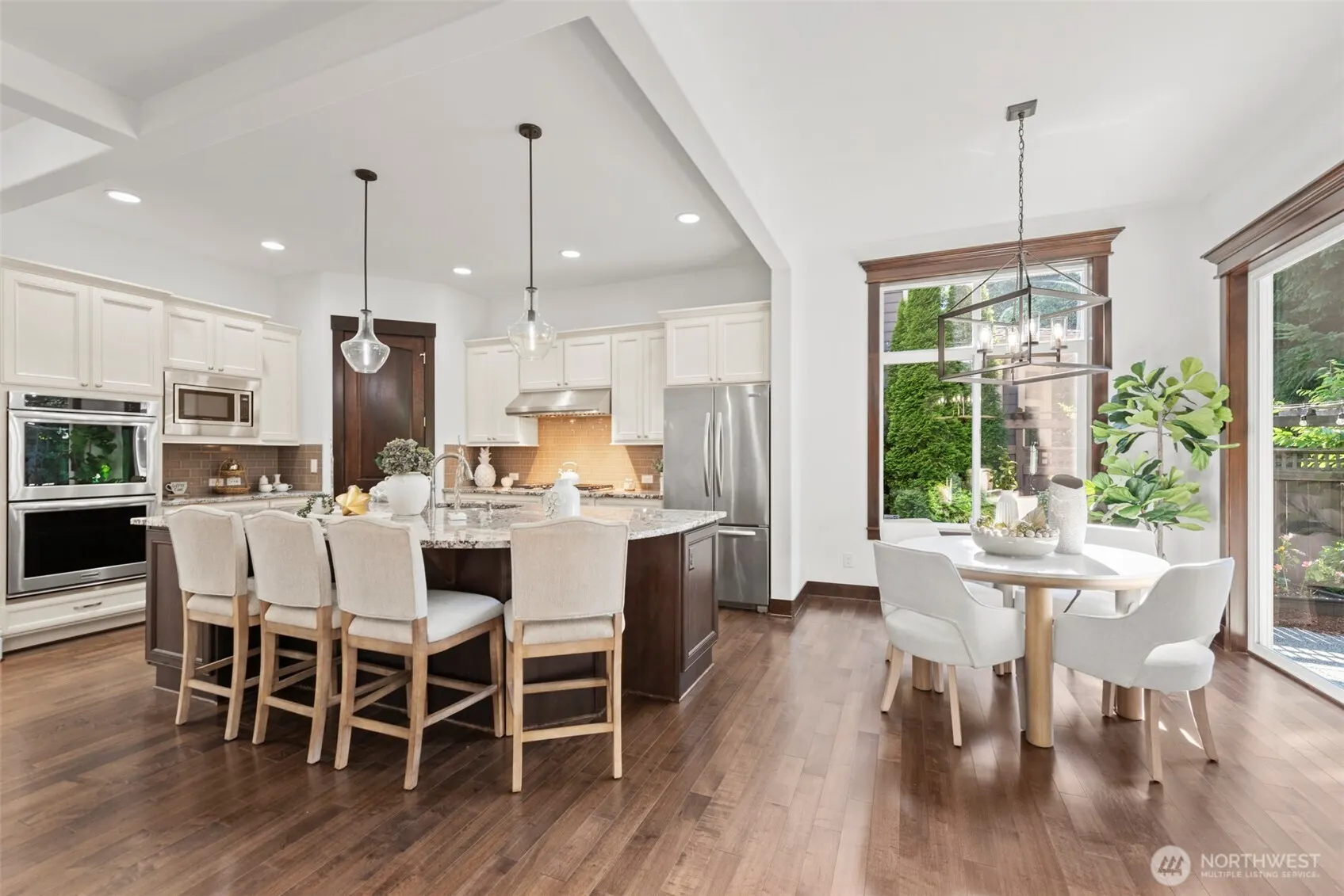 25872 SE 28th Place , Sammamish, WA 98075