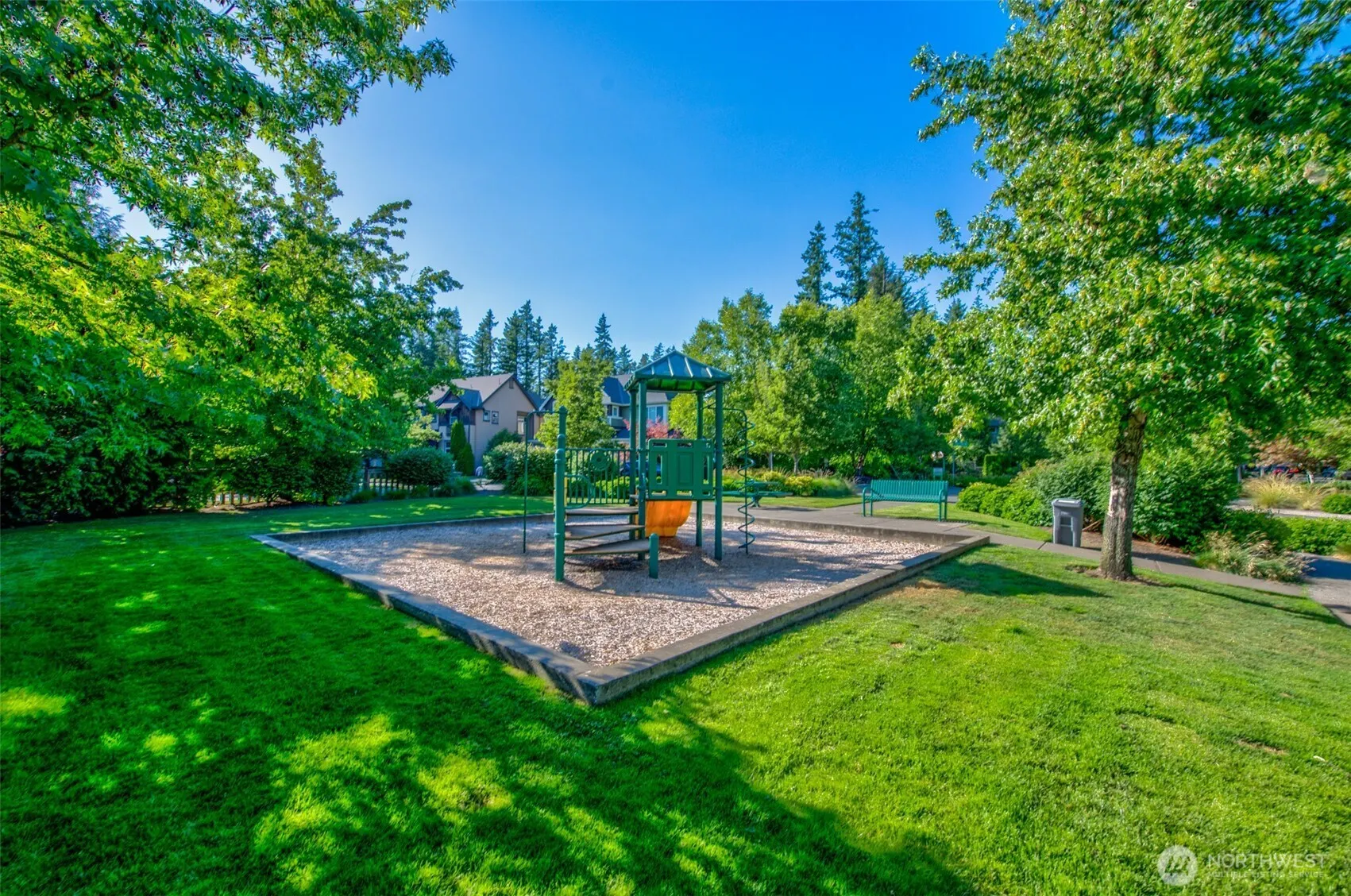 25872 SE 28th Place , Sammamish, WA 98075