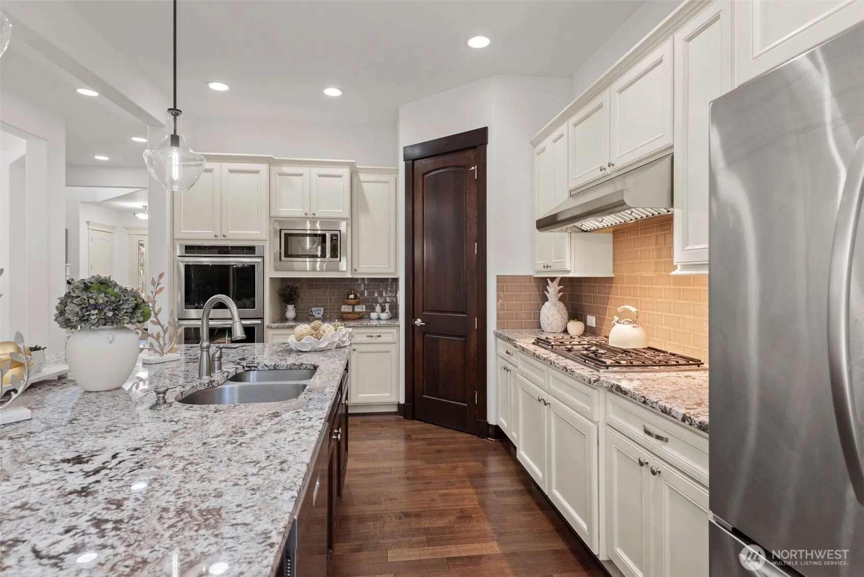 25872 SE 28th Place , Sammamish, WA 98075