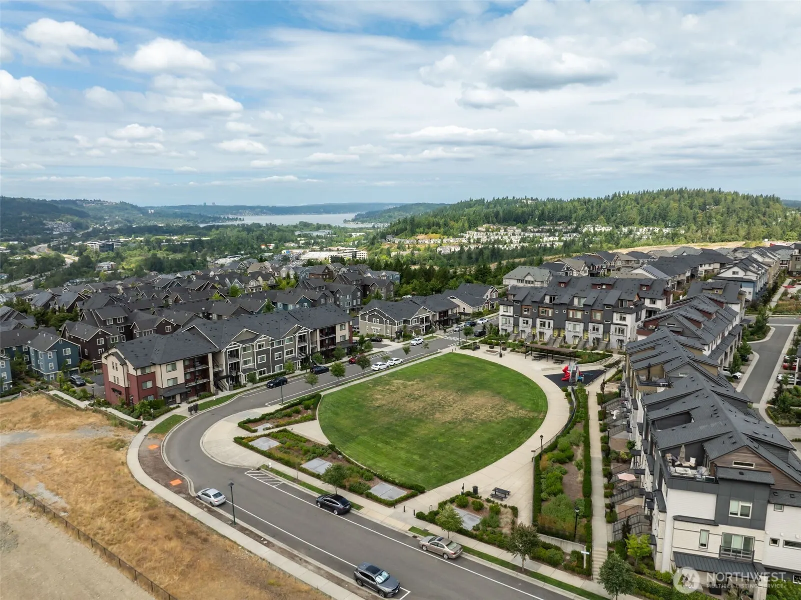 861 5th Place NE, Issaquah, WA 98029