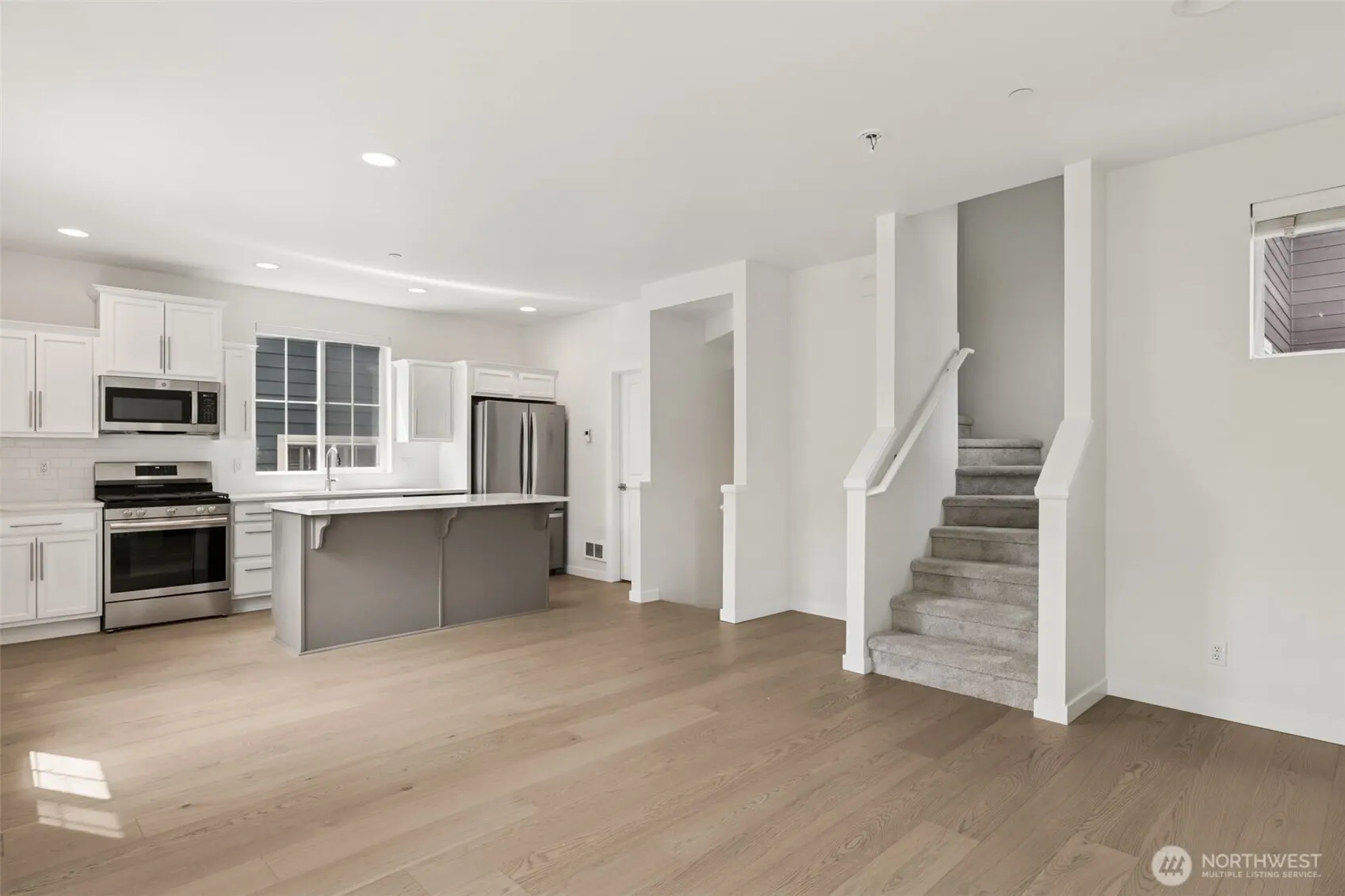 861 5th Place NE, Issaquah, WA 98029