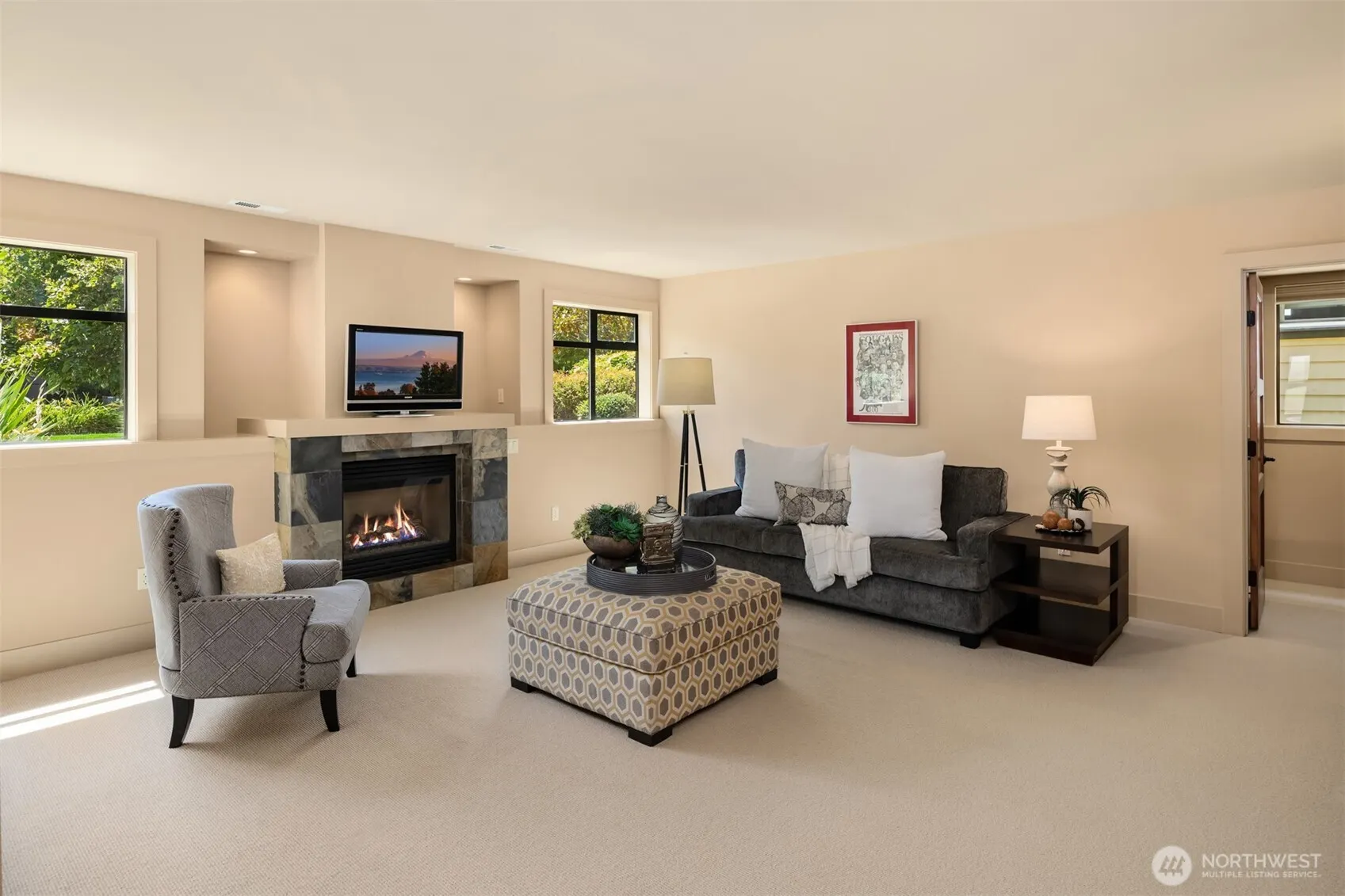 427 2nd Street S #A, Kirkland, WA 98033