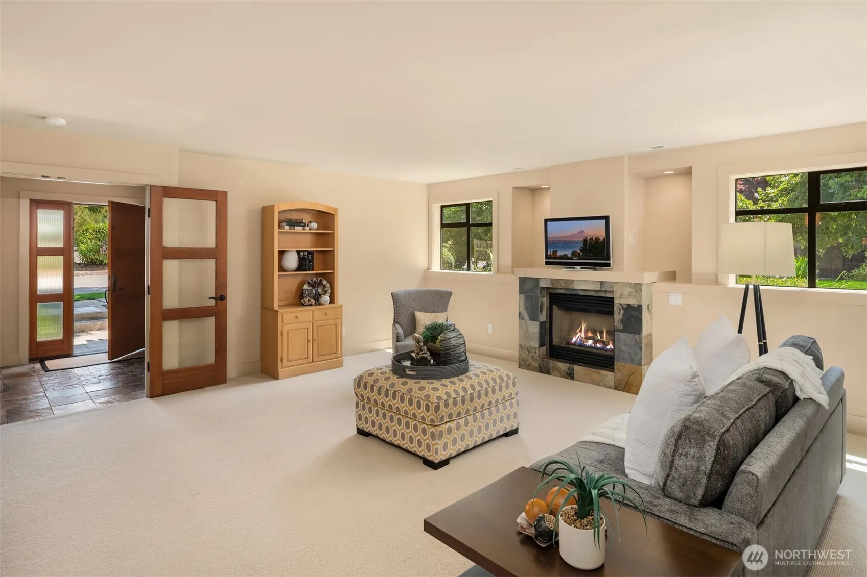 427 2nd Street S #A, Kirkland, WA 98033