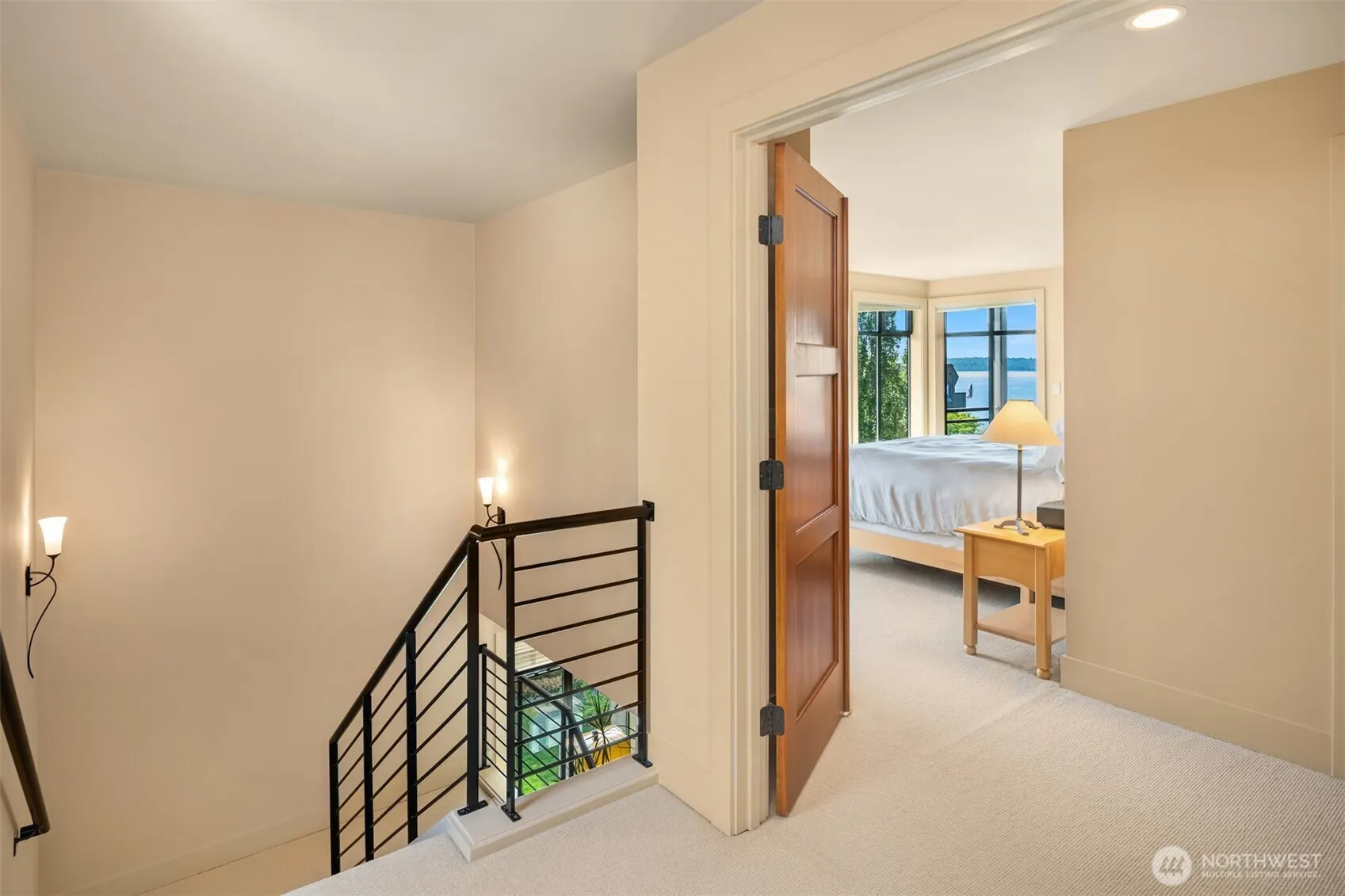 427 2nd Street S #A, Kirkland, WA 98033