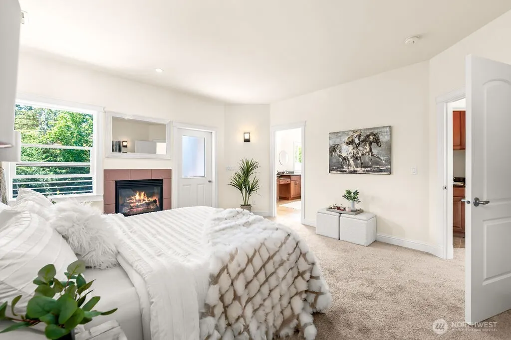 810 5th Avenue NW, Issaquah, WA 98027