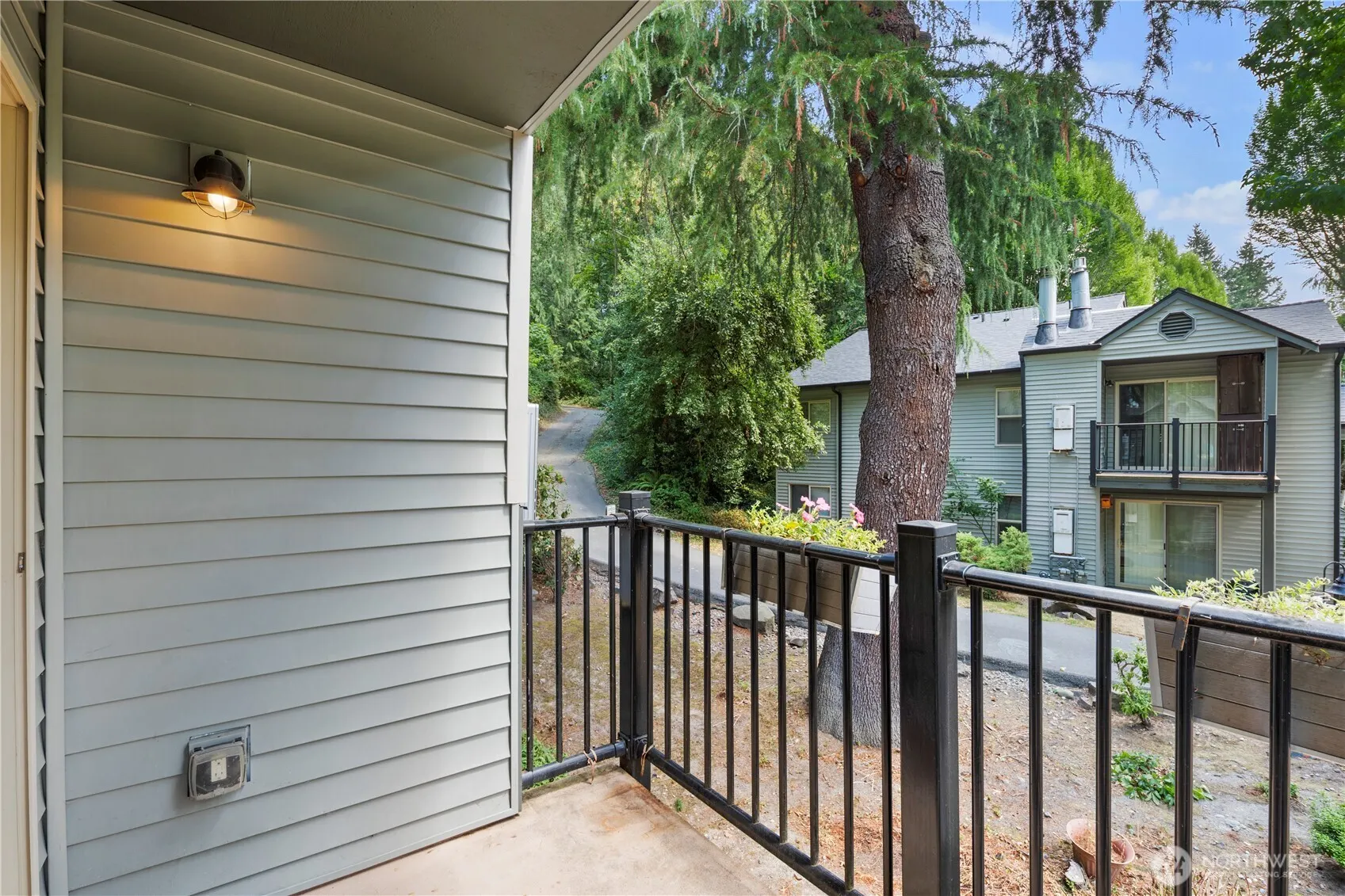 9805 Avondale Road NE #L238, Redmond, WA 98052