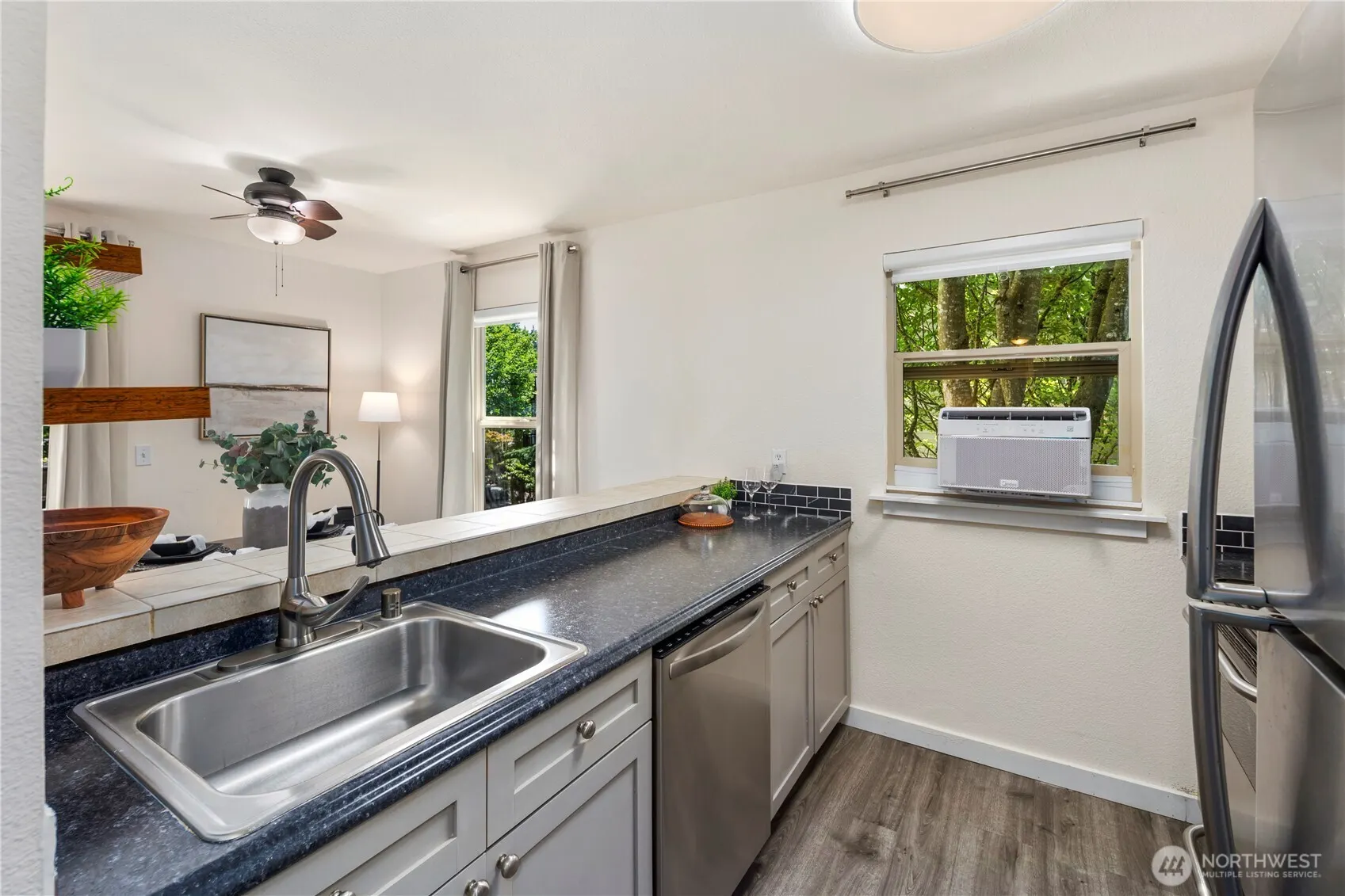 9805 Avondale Road NE #L238, Redmond, WA 98052