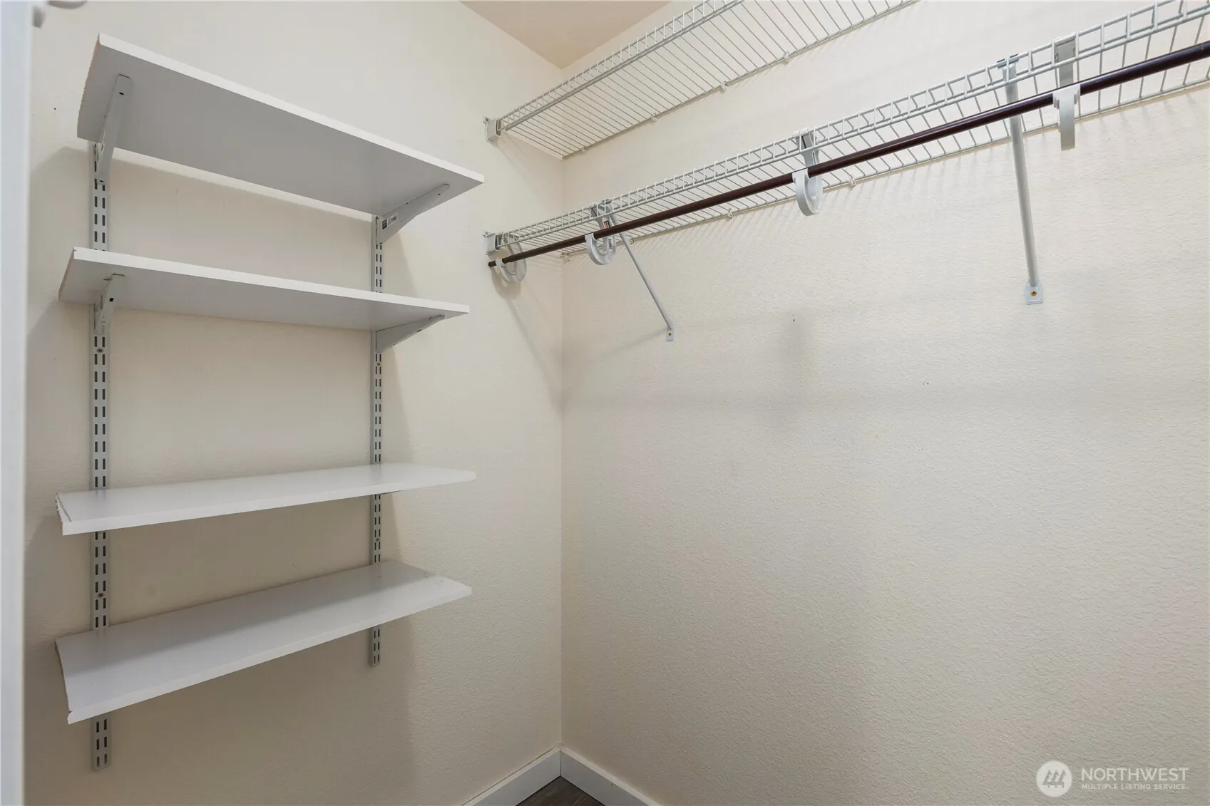 9805 Avondale Road NE #L238, Redmond, WA 98052