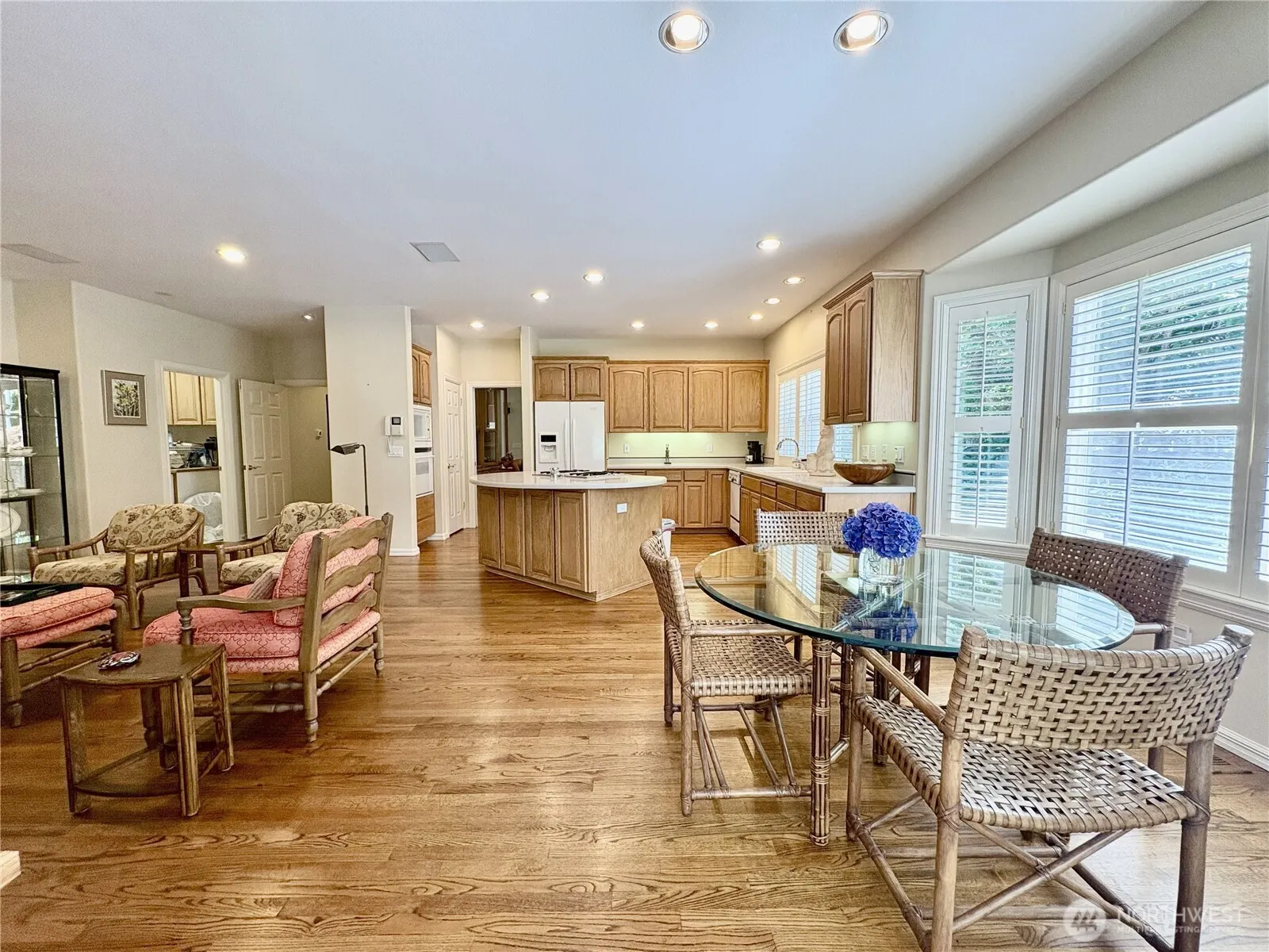 1248 108th Avenue NE, Bellevue, WA 98004