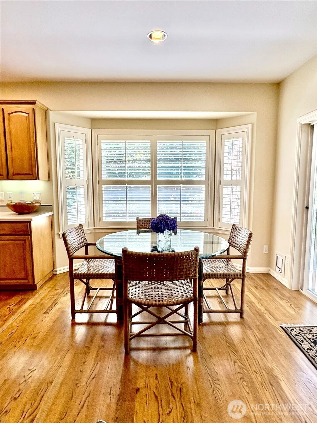 1248 108th Avenue NE, Bellevue, WA 98004
