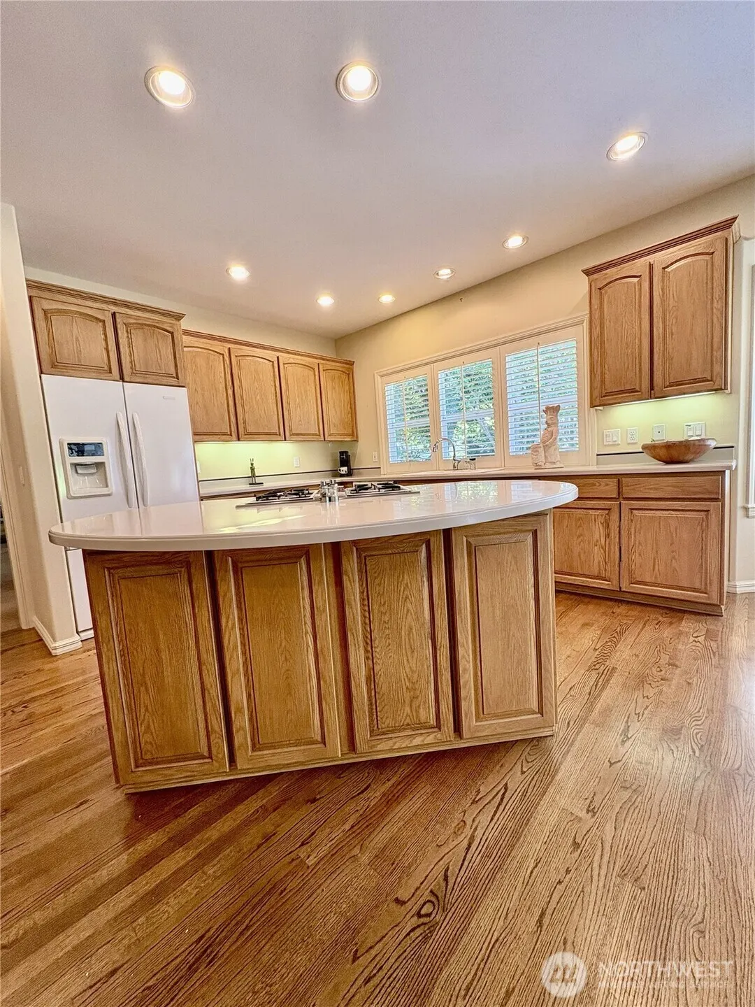 1248 108th Avenue NE, Bellevue, WA 98004