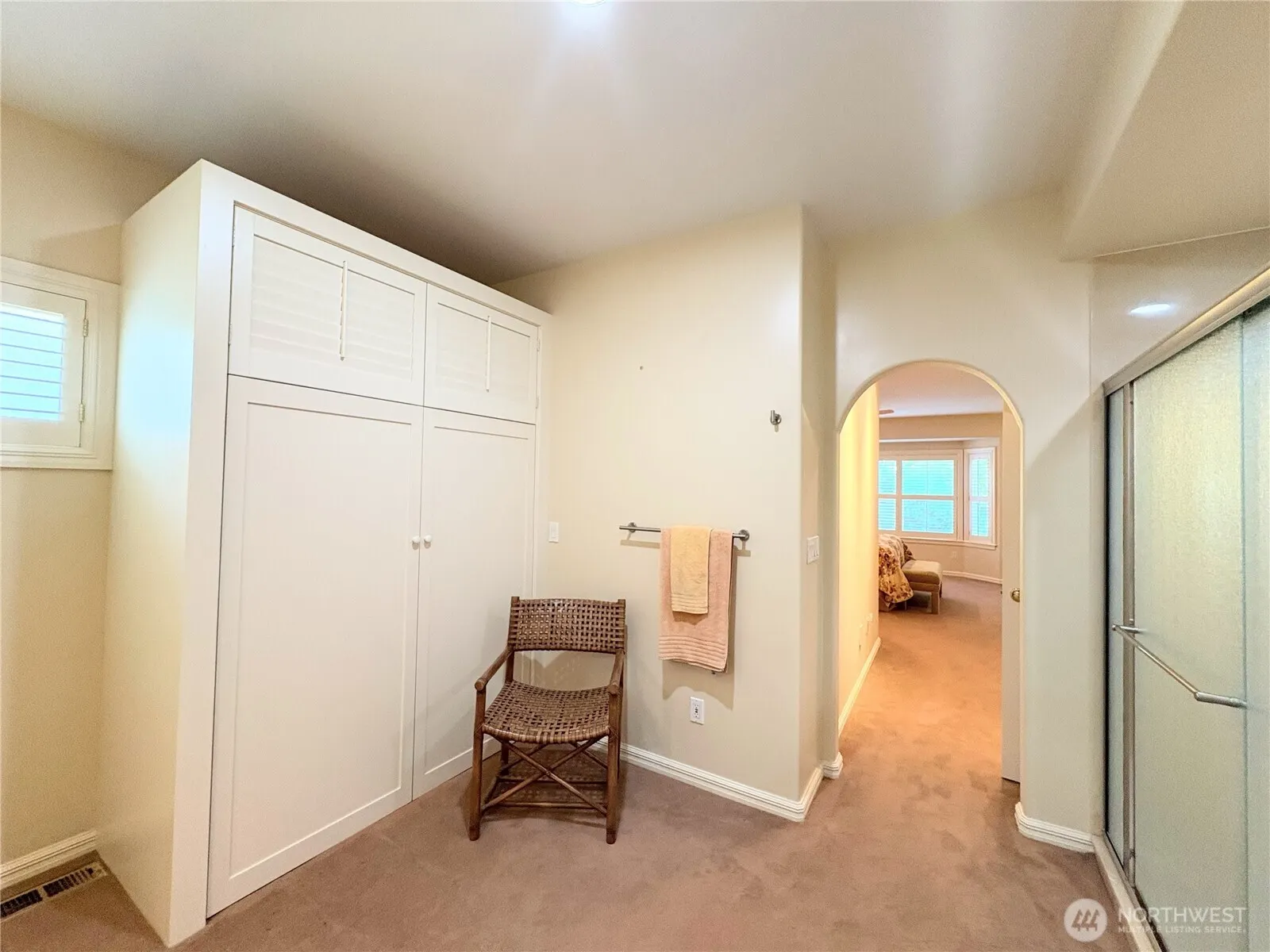 1248 108th Avenue NE, Bellevue, WA 98004
