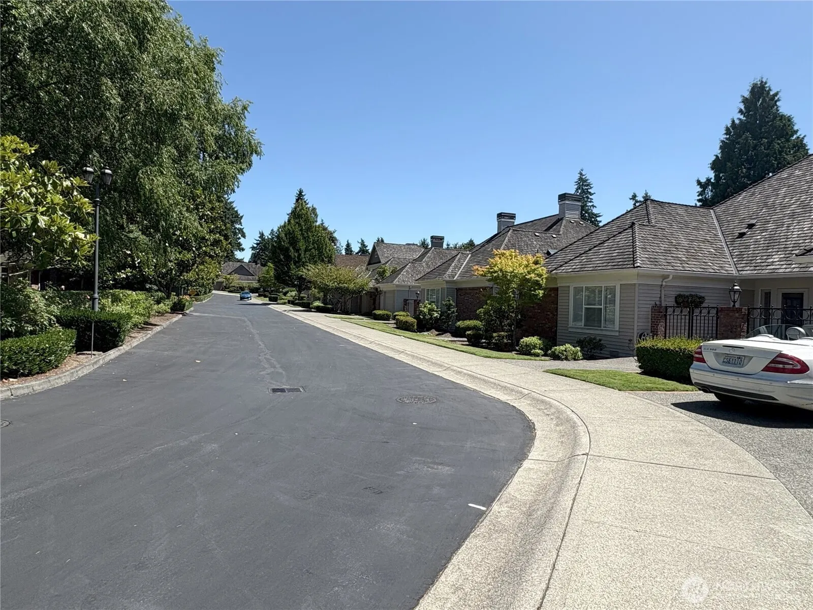 1248 108th Avenue NE, Bellevue, WA 98004