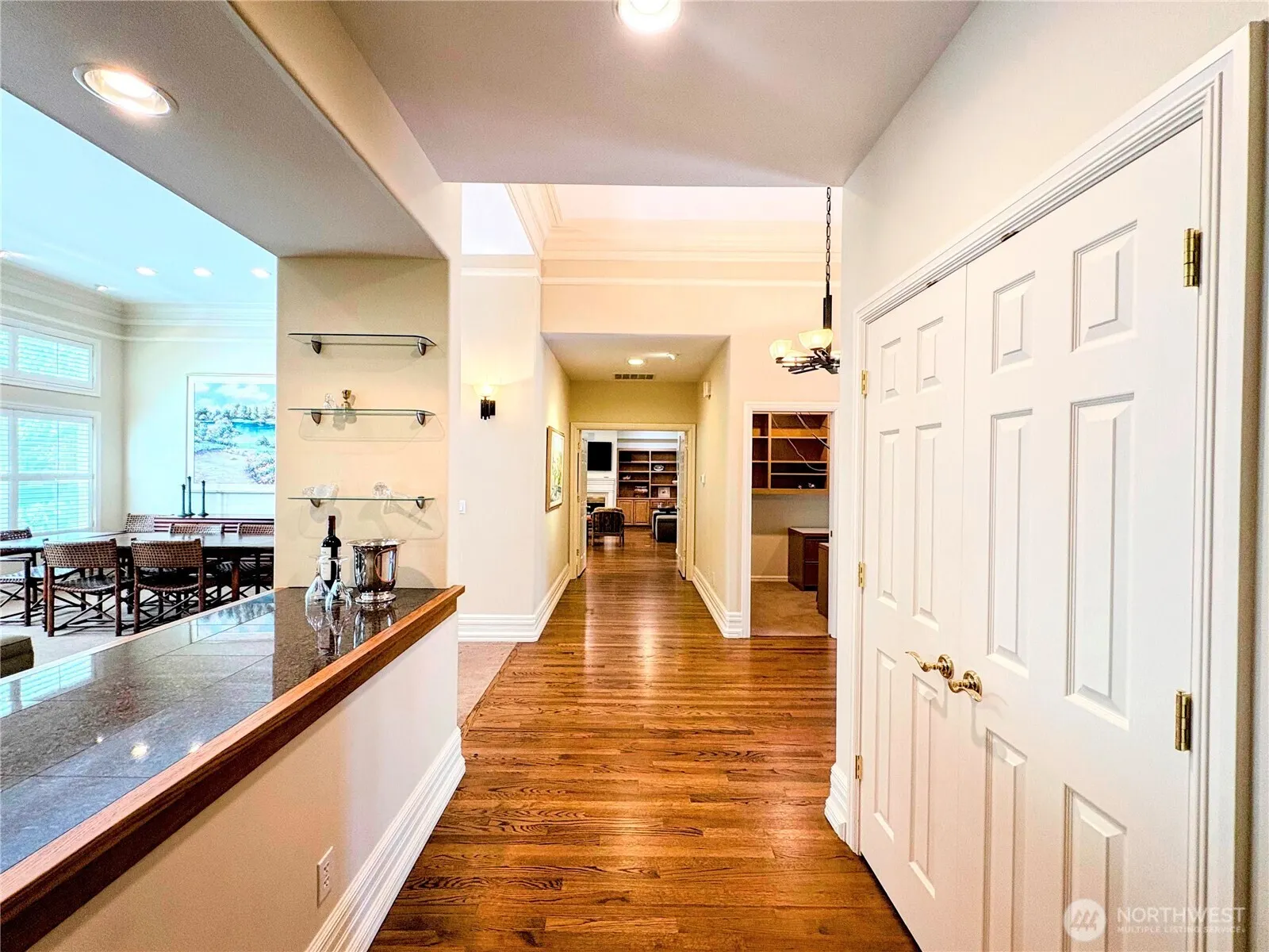 1248 108th Avenue NE, Bellevue, WA 98004