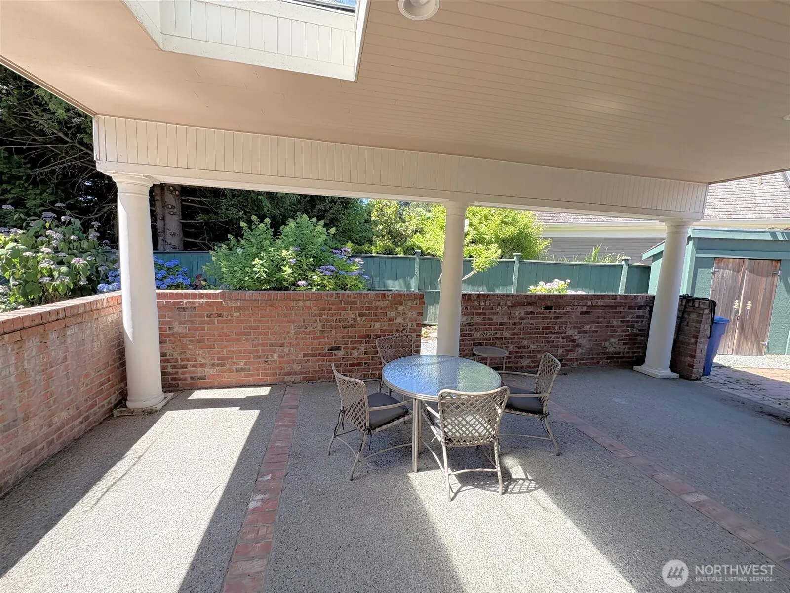 1248 108th Avenue NE, Bellevue, WA 98004