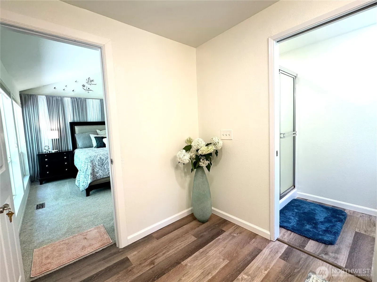 23732 NE 63rd Place , Redmond, WA 98053