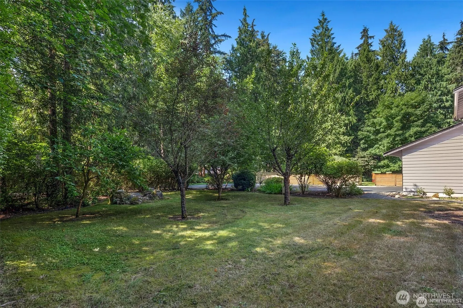 23732 NE 63rd Place , Redmond, WA 98053