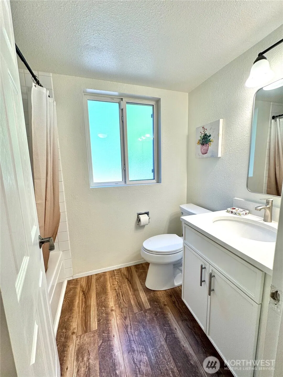 23732 NE 63rd Place , Redmond, WA 98053