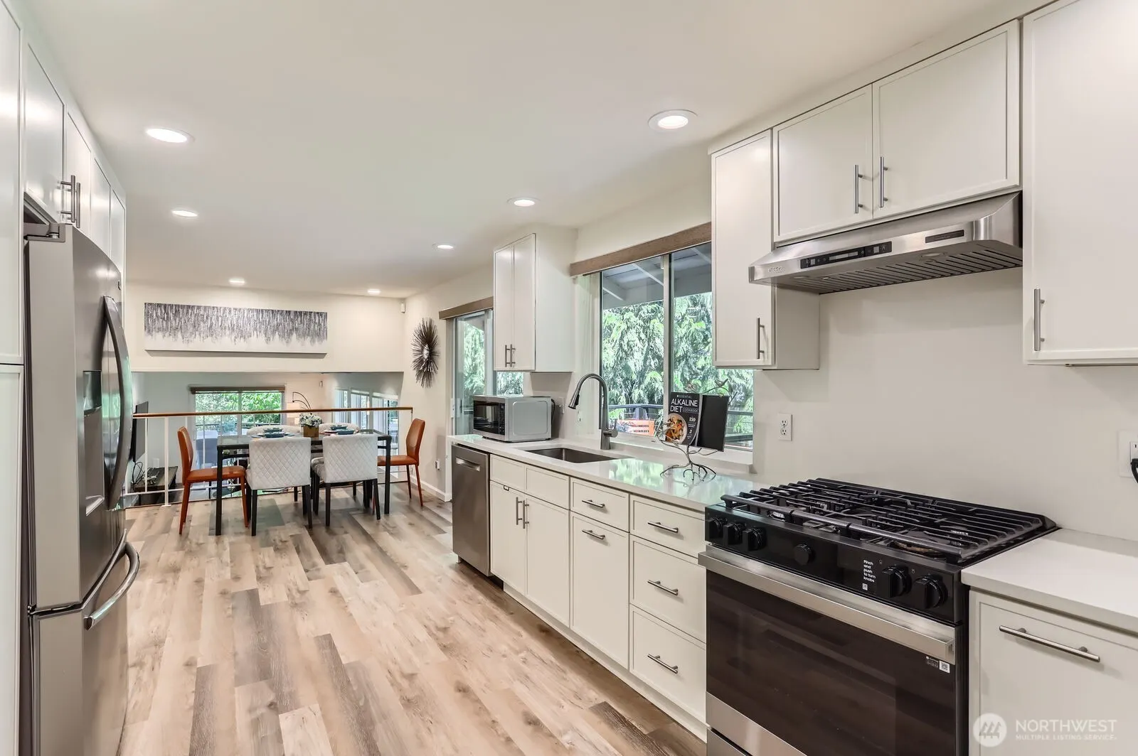 23732 NE 63rd Place , Redmond, WA 98053