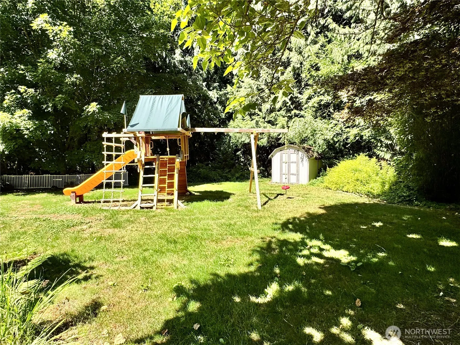 23732 NE 63rd Place , Redmond, WA 98053