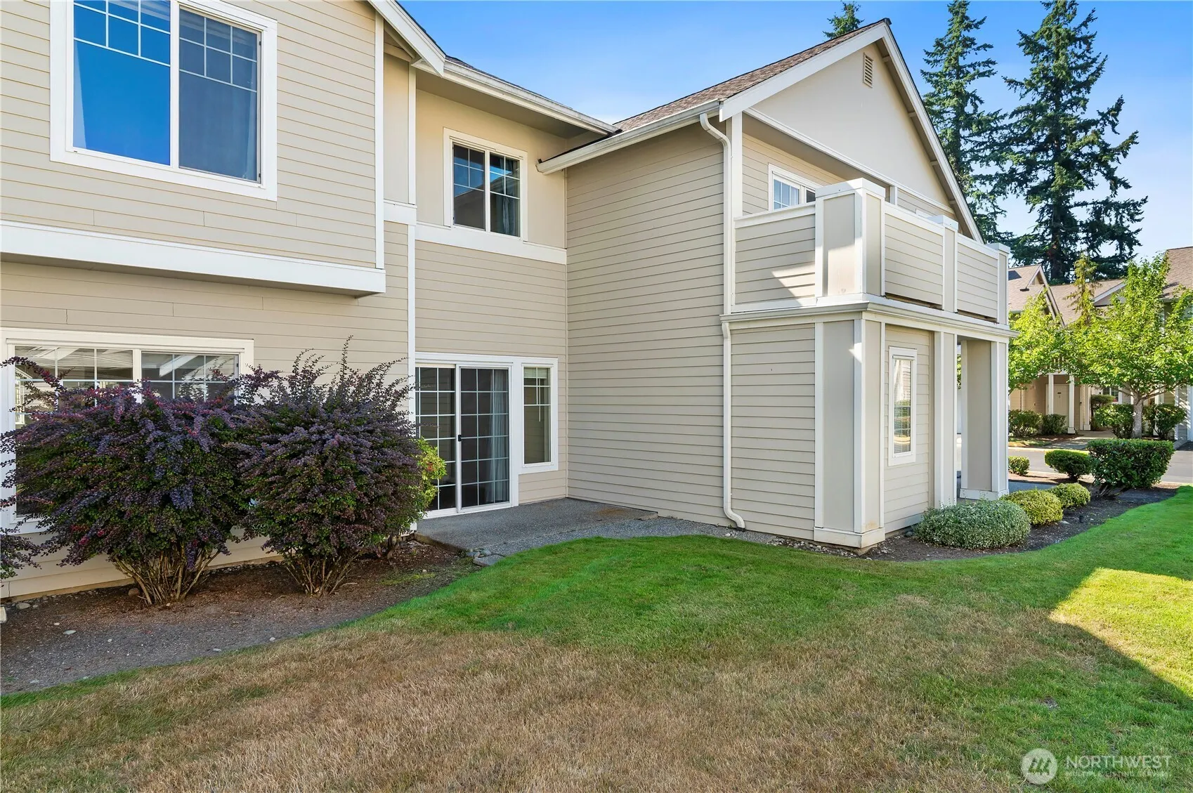 1522 196th Street SE #C-103, Bothell, WA 98012