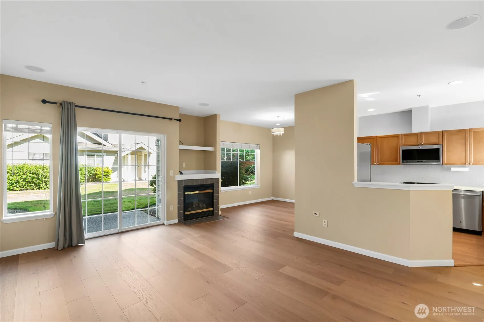 1522 196th Street SE #C-103, Bothell, WA 98012